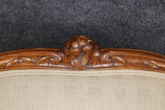 Raffiniert und Chic Französisch Louis XV geschnitzt Nussbaum Settee Sofa Canape CIRCA 1920