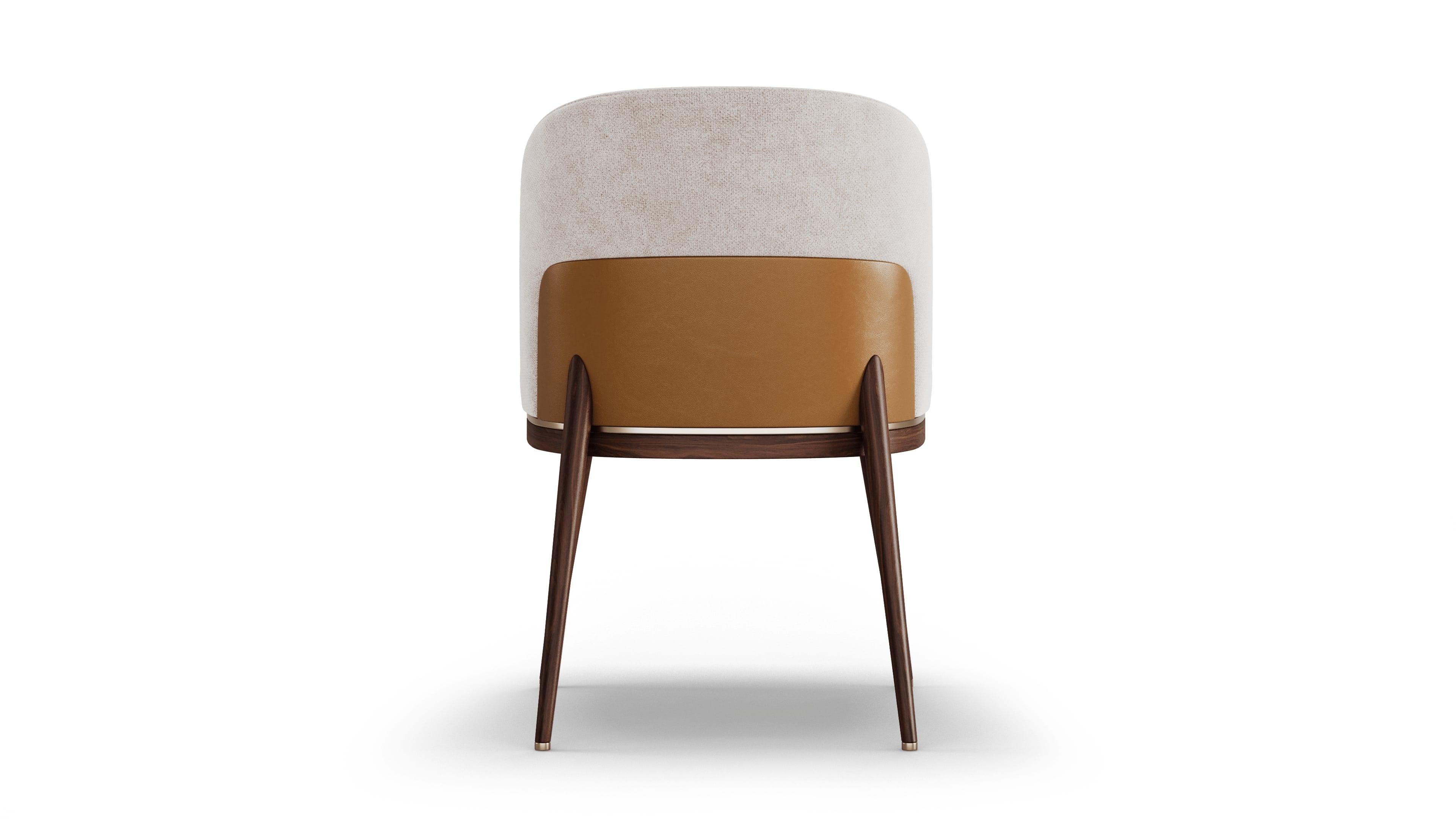 Refined Aria Dining Chair With Walnut Wooden Base In New Condition For Sale In Freamunde, PT