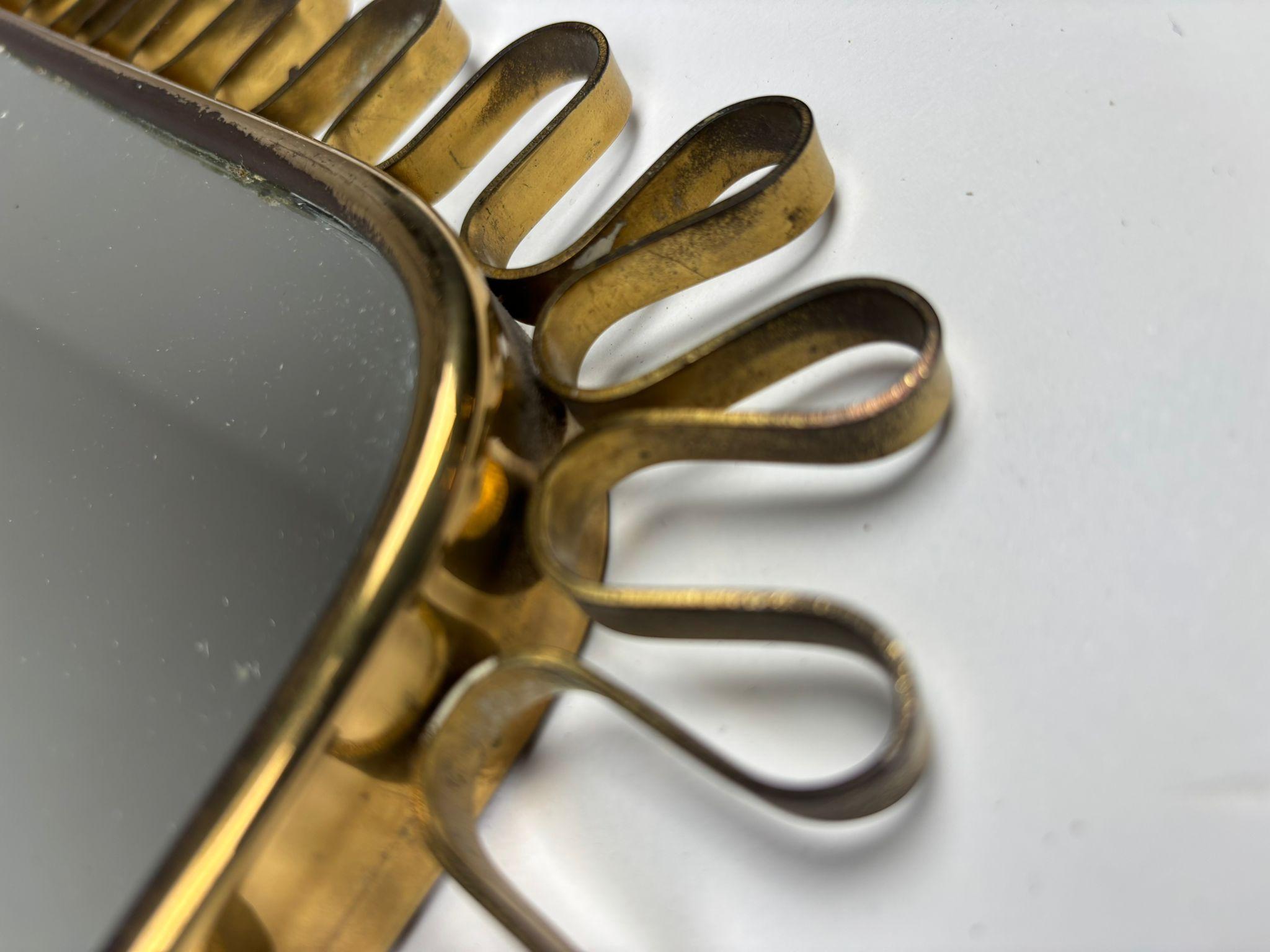 Refined Brass Mirror in the Style of Josef Frank, 1950s im Angebot 2