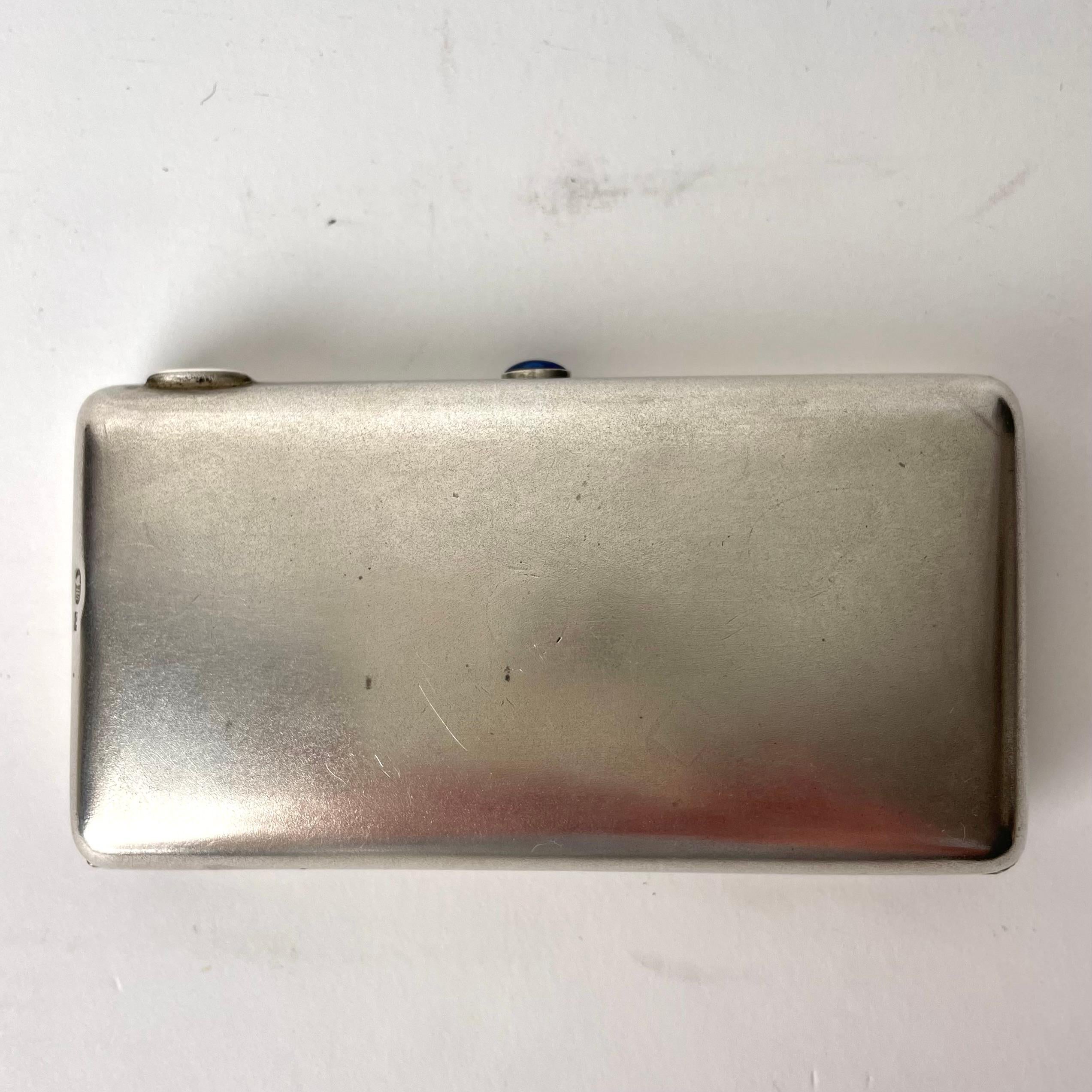 Refined Cigarette Etui in Silver, 1908-1926, Made in Moscow, Russia For Sale 7