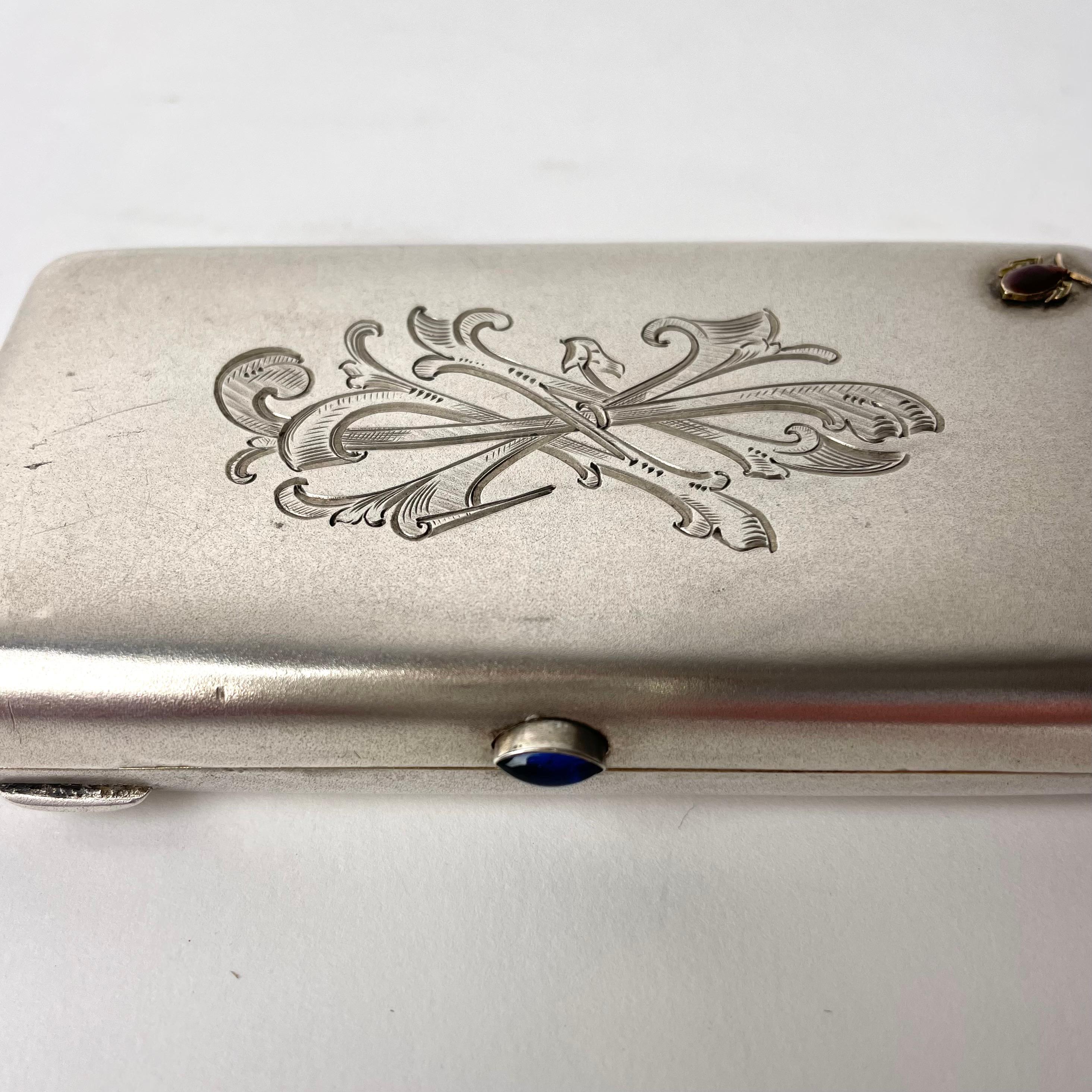 Refined Cigarette Etui in Silver, 1908-1926, Made in Moscow, Russia For Sale 1