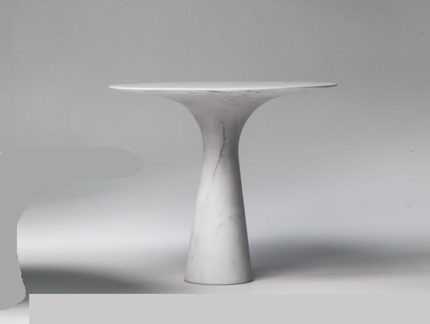 Refined Contemporary marble 03 Kyknos Marble cake stand
Signed by Leo Aerts.
Dimensions: Diameter 26 x height 22.5 cm 
Material: Kyknos marble
Technique: Polished, carved. 
Available in marble: Kyknos, Bianco Statuarietto, Grey Saint Laurent,