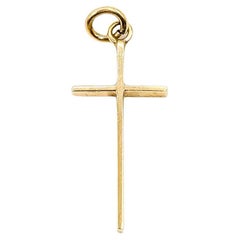 Ciondolo a forma di croce raffinata in oro giallo 14k