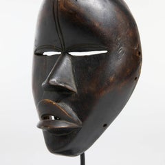 Refined Dan Deangle Mask with Classic Elongated Features, Liberia/Côte d’Ivoire