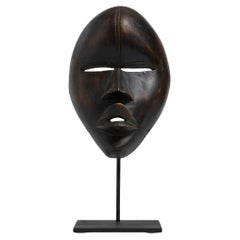 Masque de démêlage Refined Dan aux traits classiques et allongés, Libéria/Côte d'Ivoire