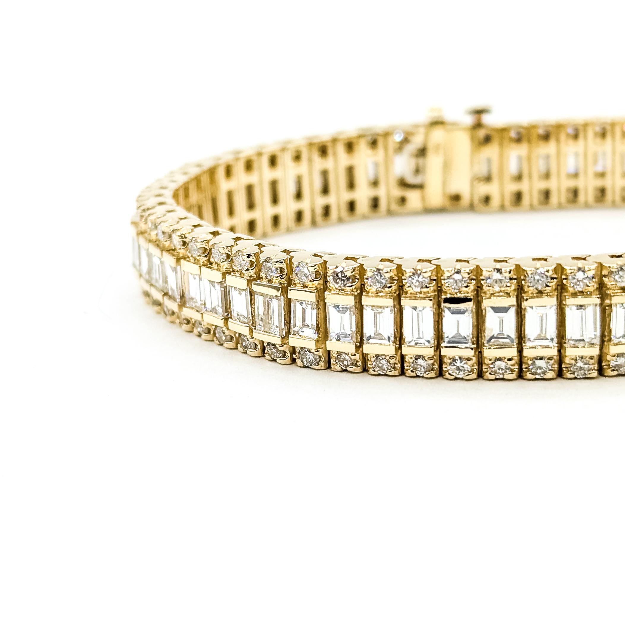 Pulsera Ferrocarril de Diamantes Refinados en Oro Amarillo de 14k Contemporáneo en venta