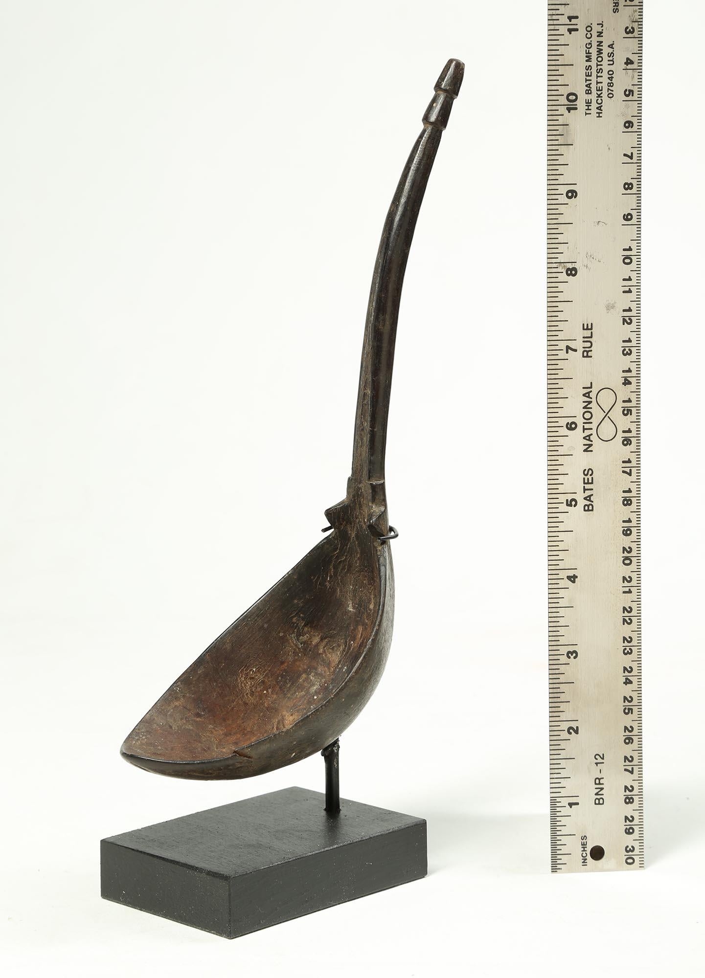 Refined Dinka Wood Spoon, South Sudan, Africa, Early 20th Century For Sale 1