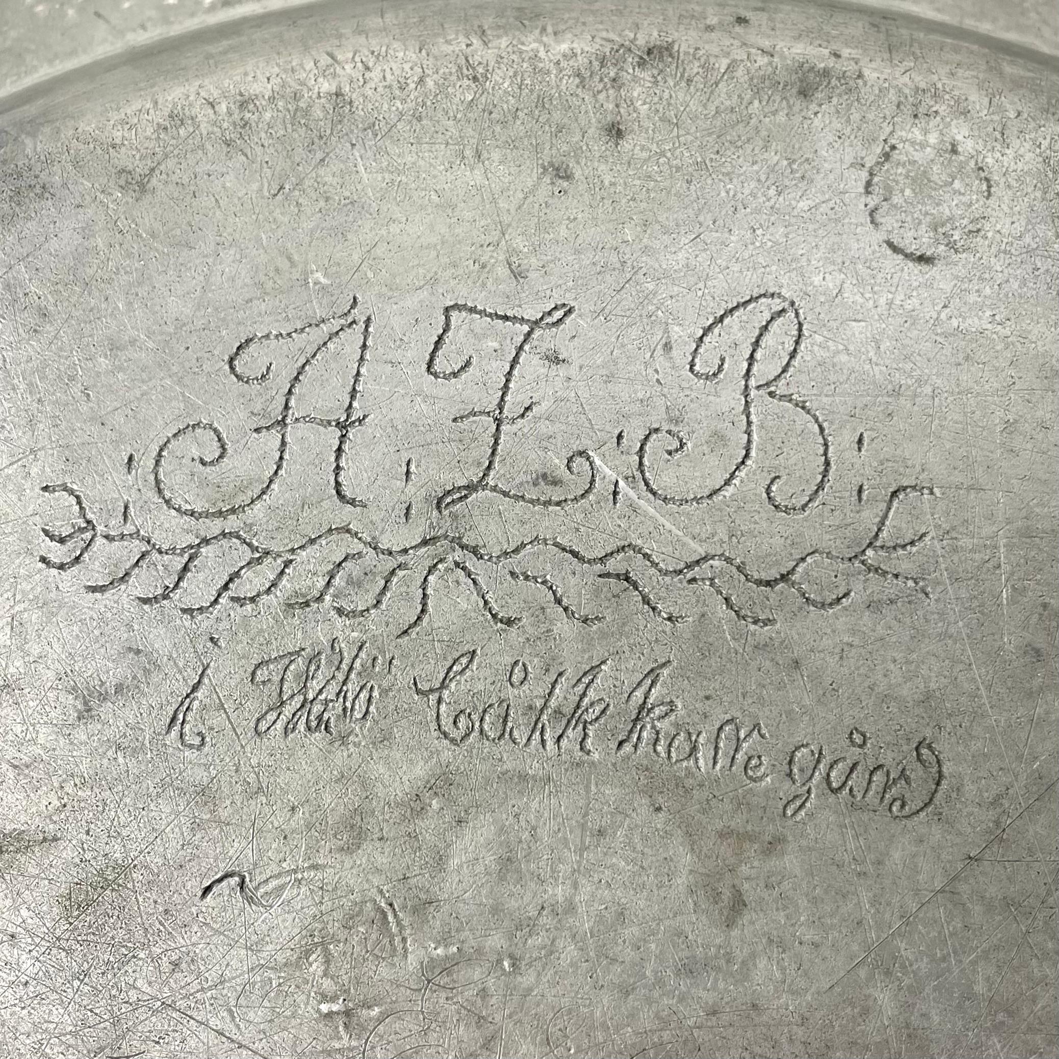 Refined Gustavian Pewter Platter, Late 18th Century Sweden 2