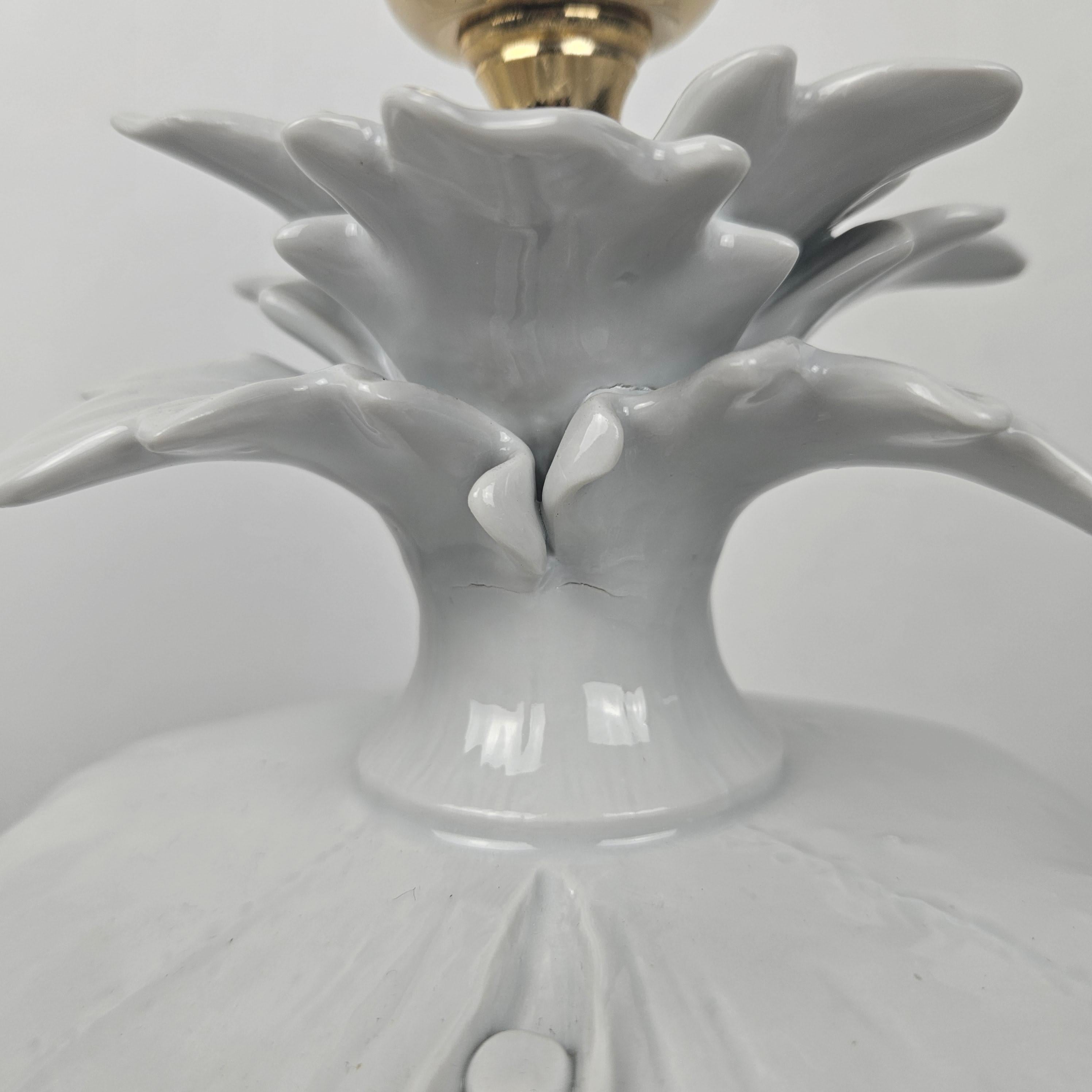 Hand-Crafted Refined Italian Sculptural Ceramic Table Lamp on Gilt Base — Early 1970s For Sale