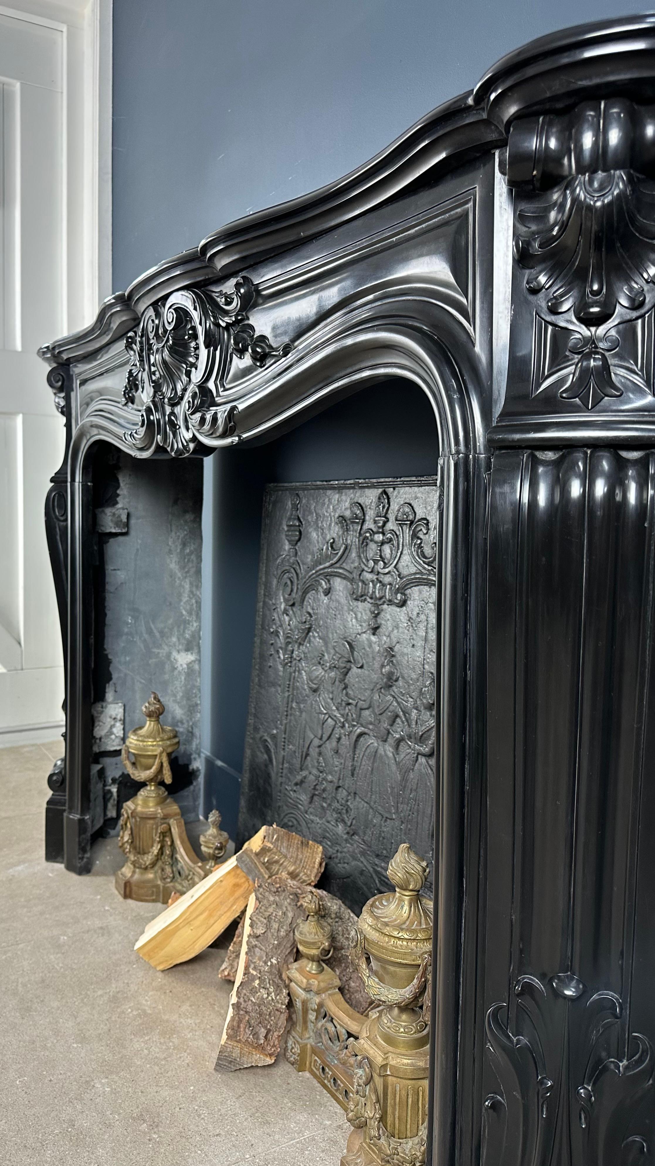 Refined Louis XV Style: Antique Marble Front Fireplace in Noir de Mazy Marble For Sale 1