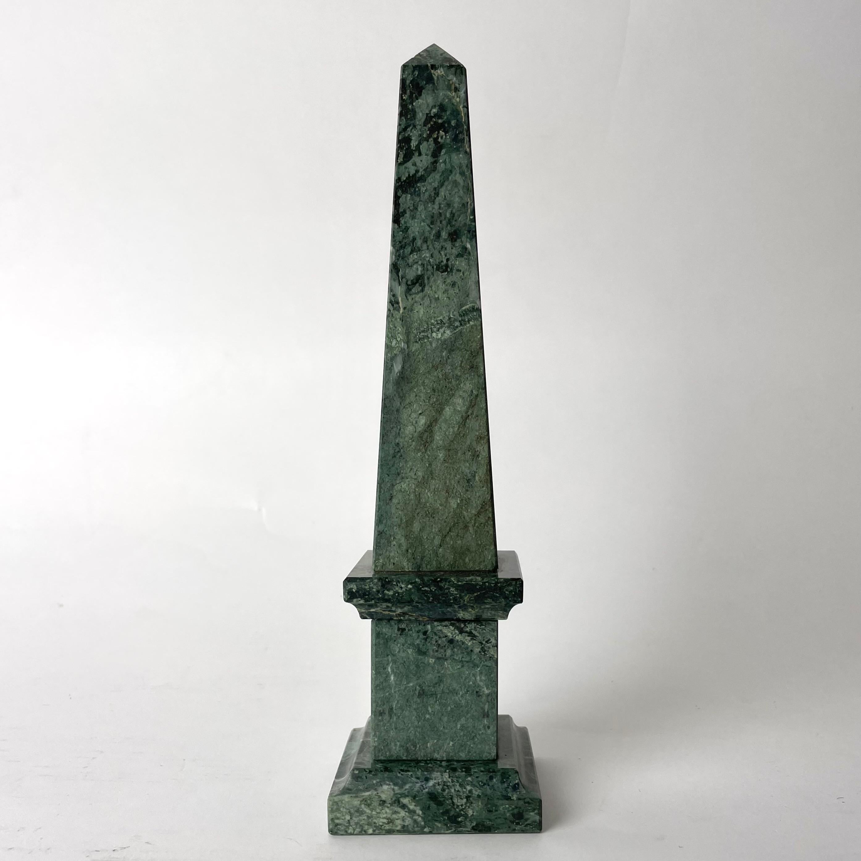 Refined Marble Obelisk, 20th Century In Good Condition For Sale In Knivsta, SE