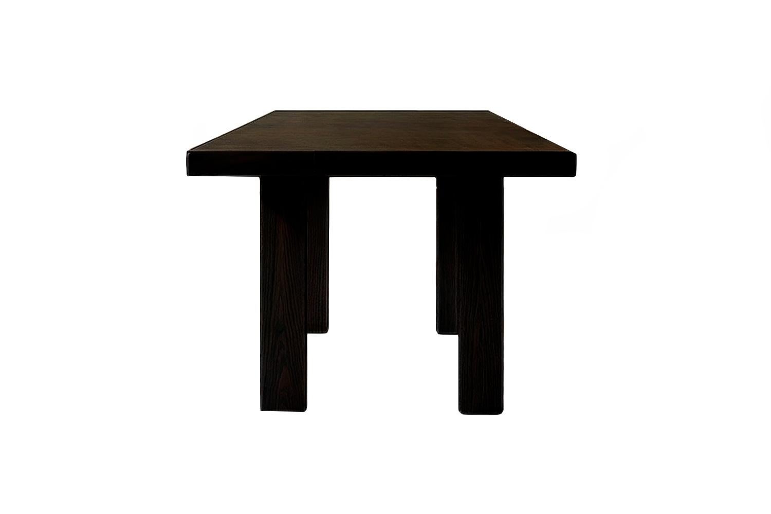 Brutalisme Table de salle à manger moderniste raffinée en wengé foncé Presente en vente