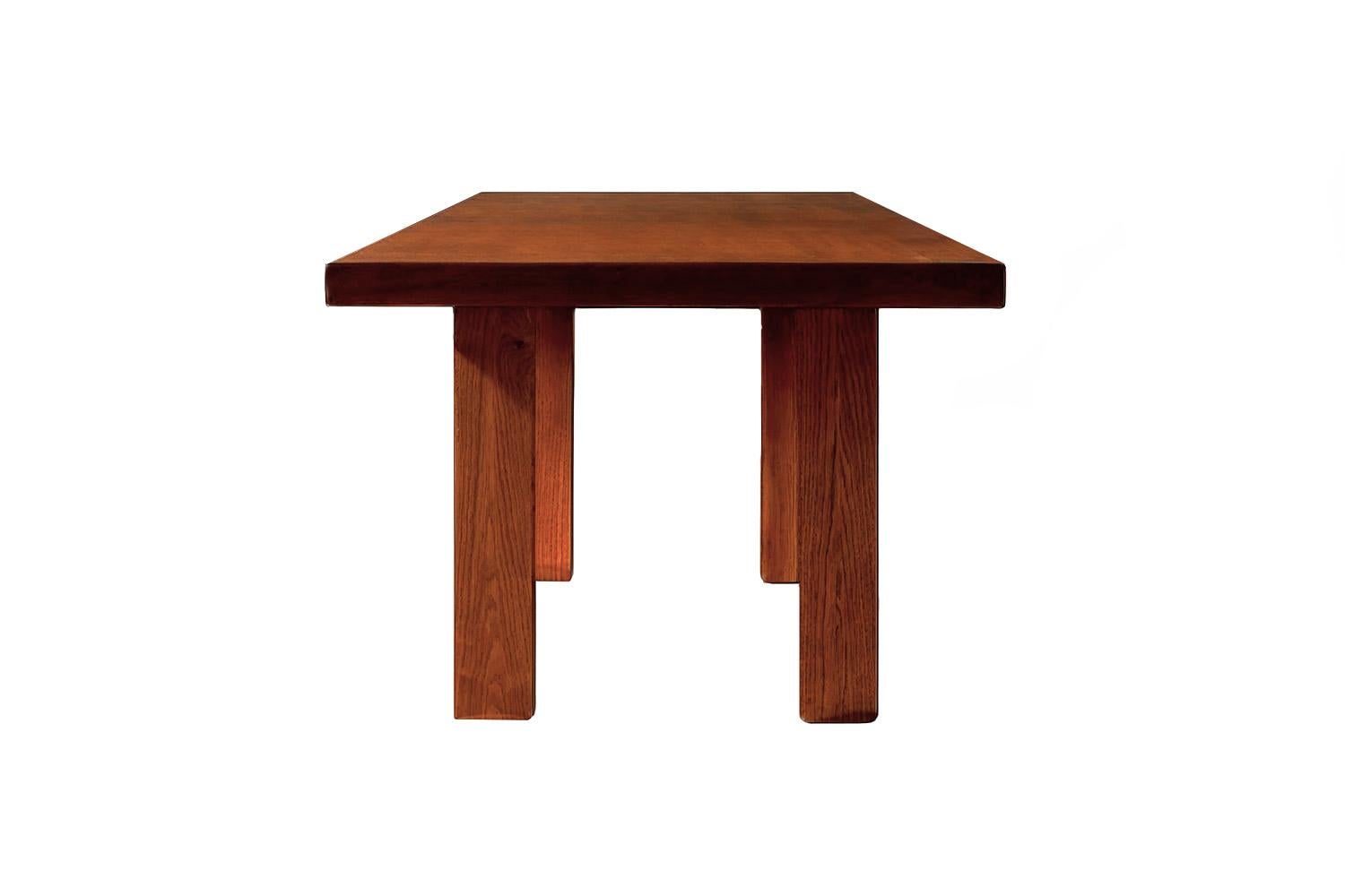 Brutalisme Table de salle à manger moderniste raffinée en Wood Wood Presente en vente