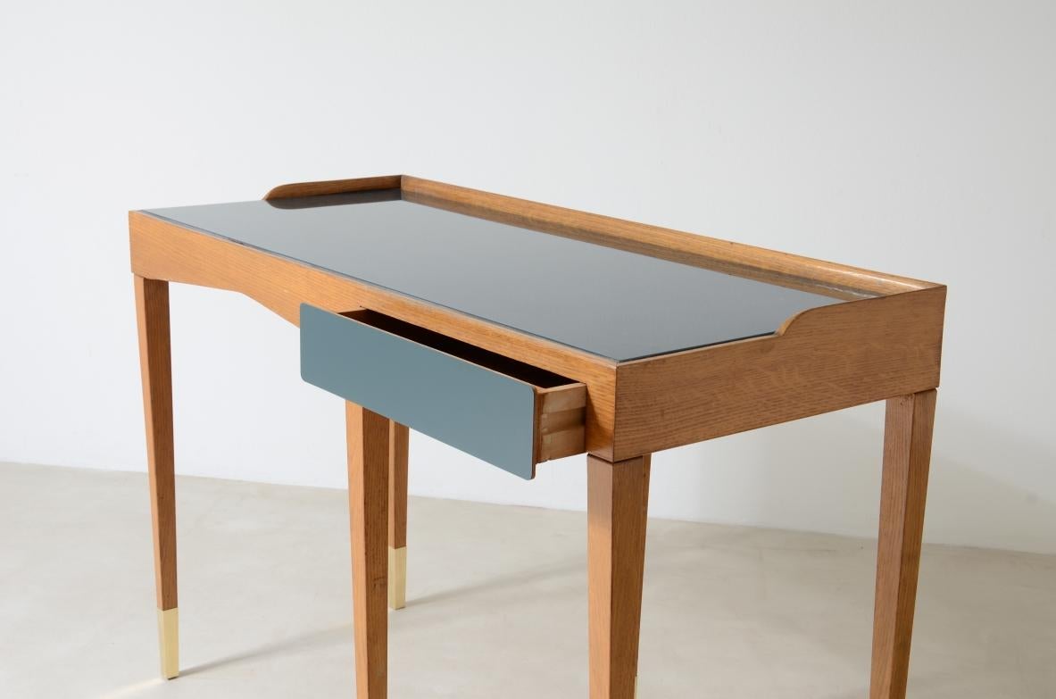 Italian Gio Ponti, unique consolle table with opaline glass top 