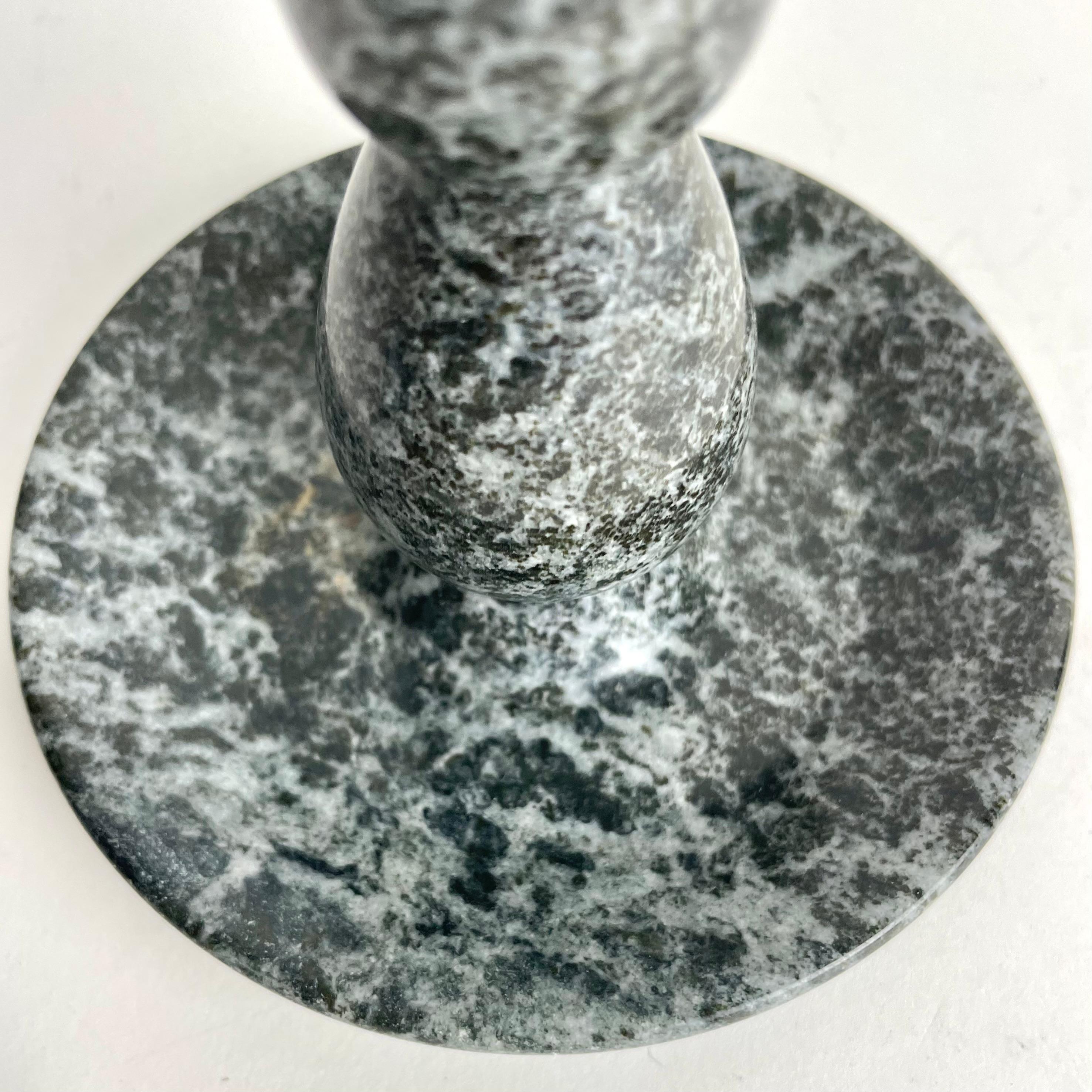 Raffinata coppia di candelabri in marmo, Swedish Grace, Svezia, 1920 ca. in vendita 1
