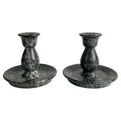 Raffinata coppia di candelabri in marmo, Swedish Grace, Svezia, 1920 ca.