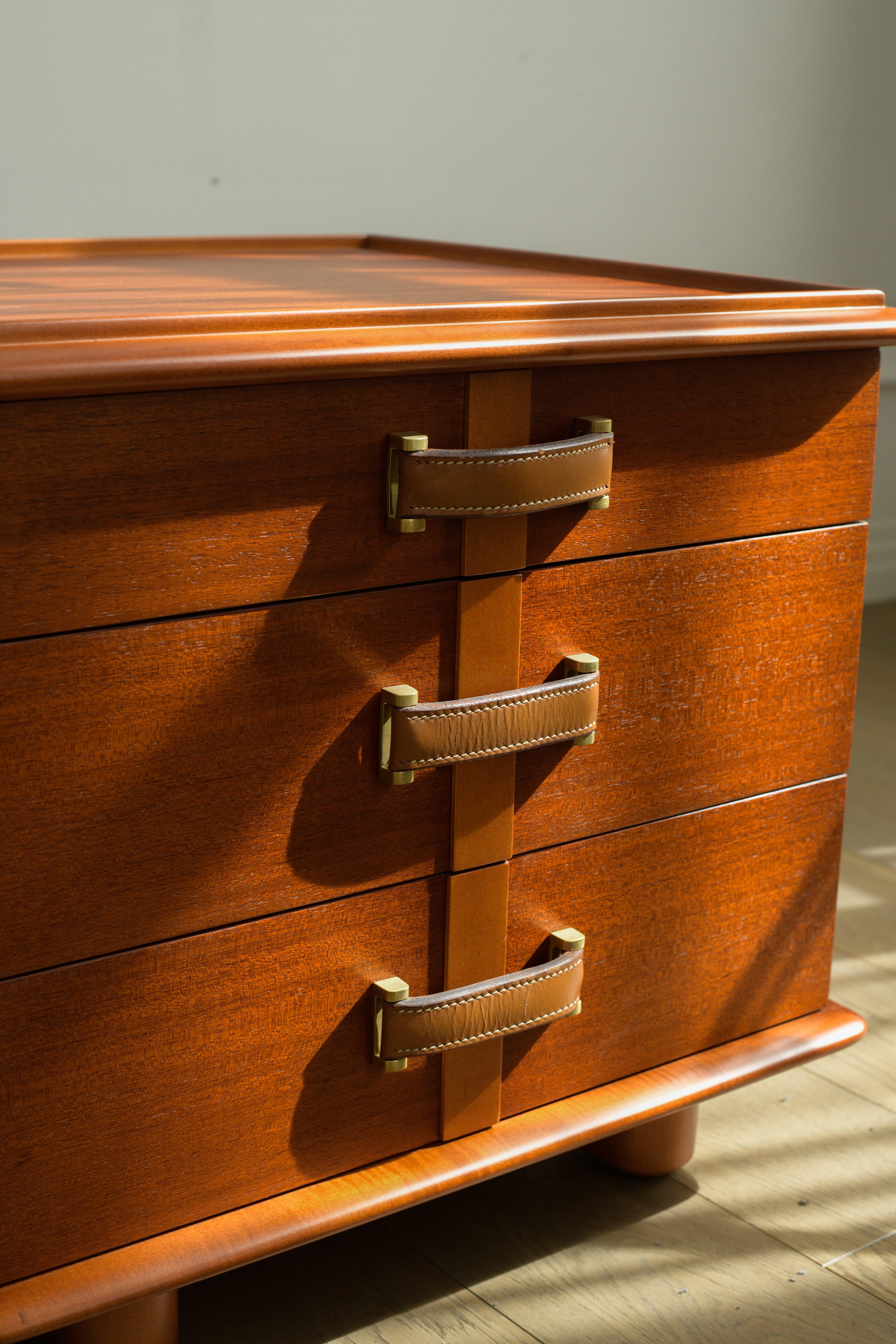American Refinished 1940s Paul Frankl Station Wagon Nightstands for Johnson Furniture Co. For Sale