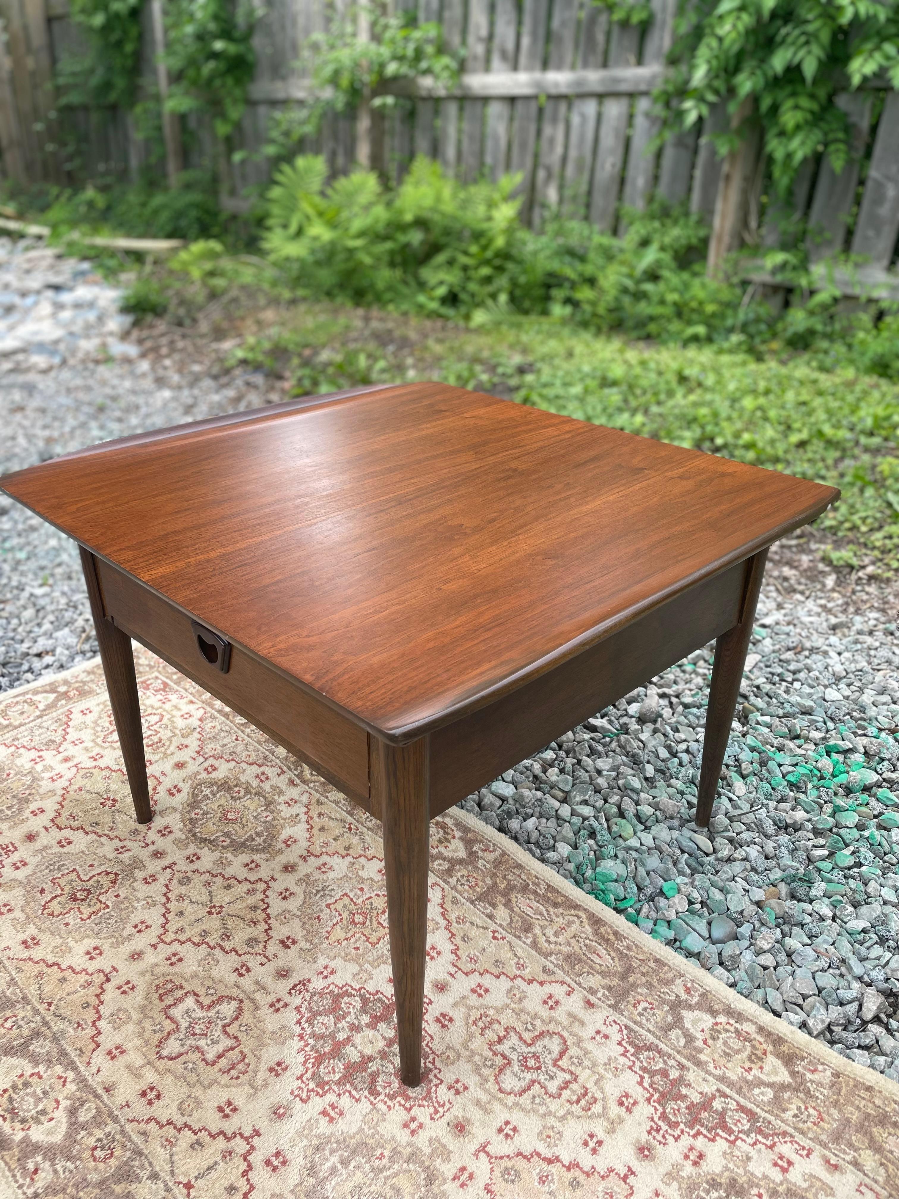 eautiful and hard to come by, refinished mid-century modern Bassett end table with drawer. This piece was refinished but holds little imperfections due to age.