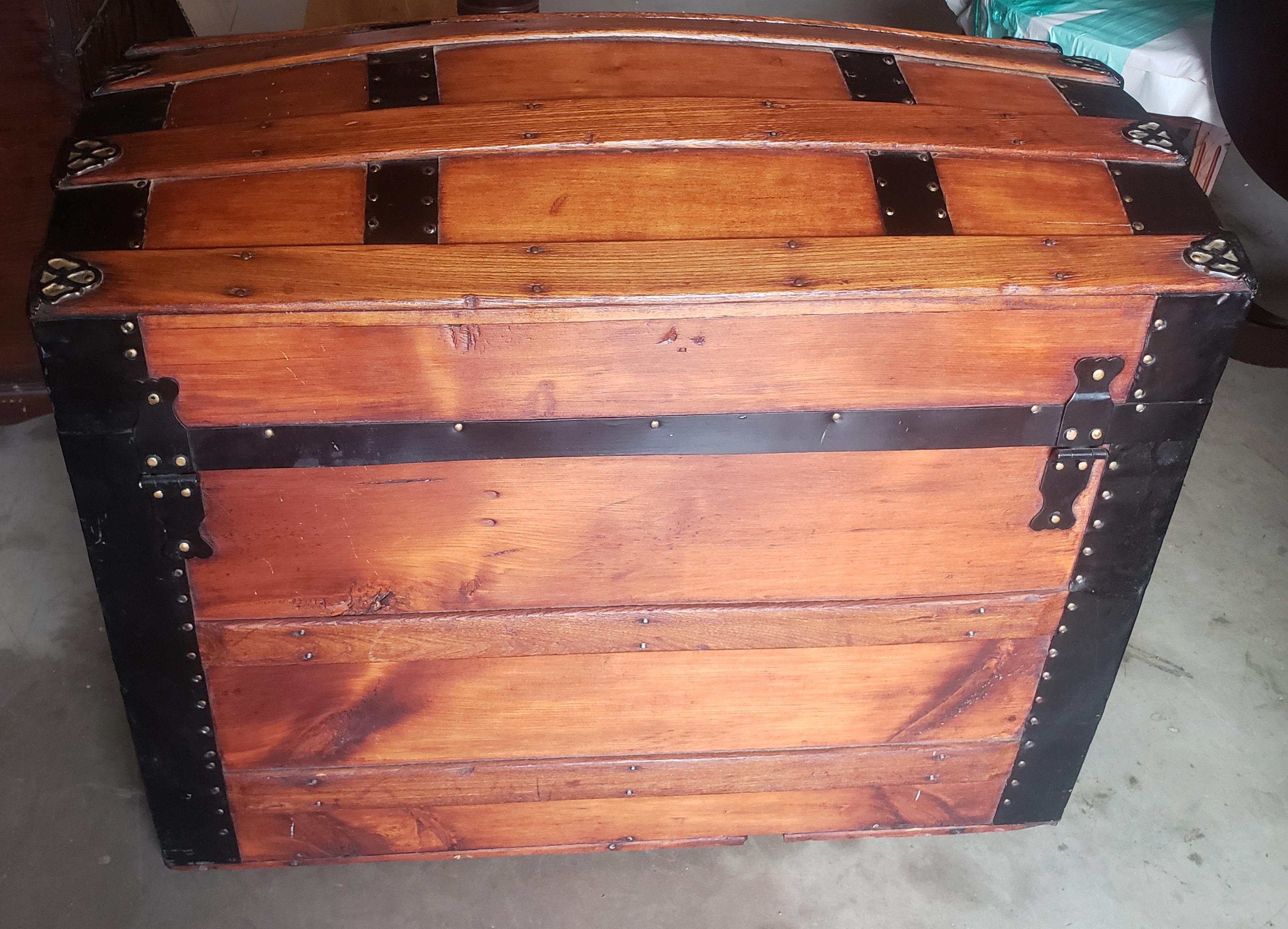 Refinished Early American Steamers Dome Top Pine and iron Blanket Chest Trunk For Sale 3