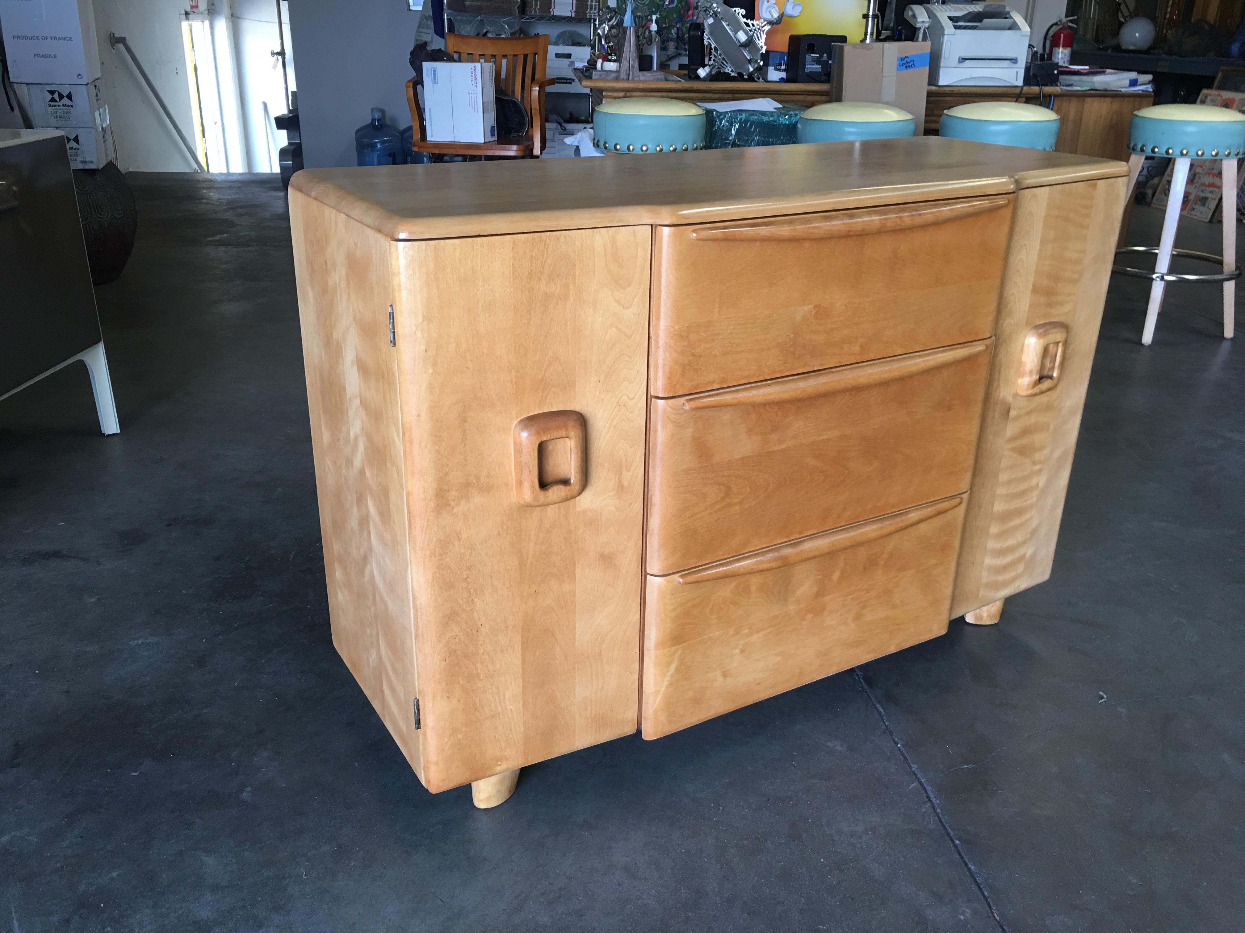 Refinished Heywood Wakefield Minimalist Encore Sideboard In Excellent Condition In Van Nuys, CA