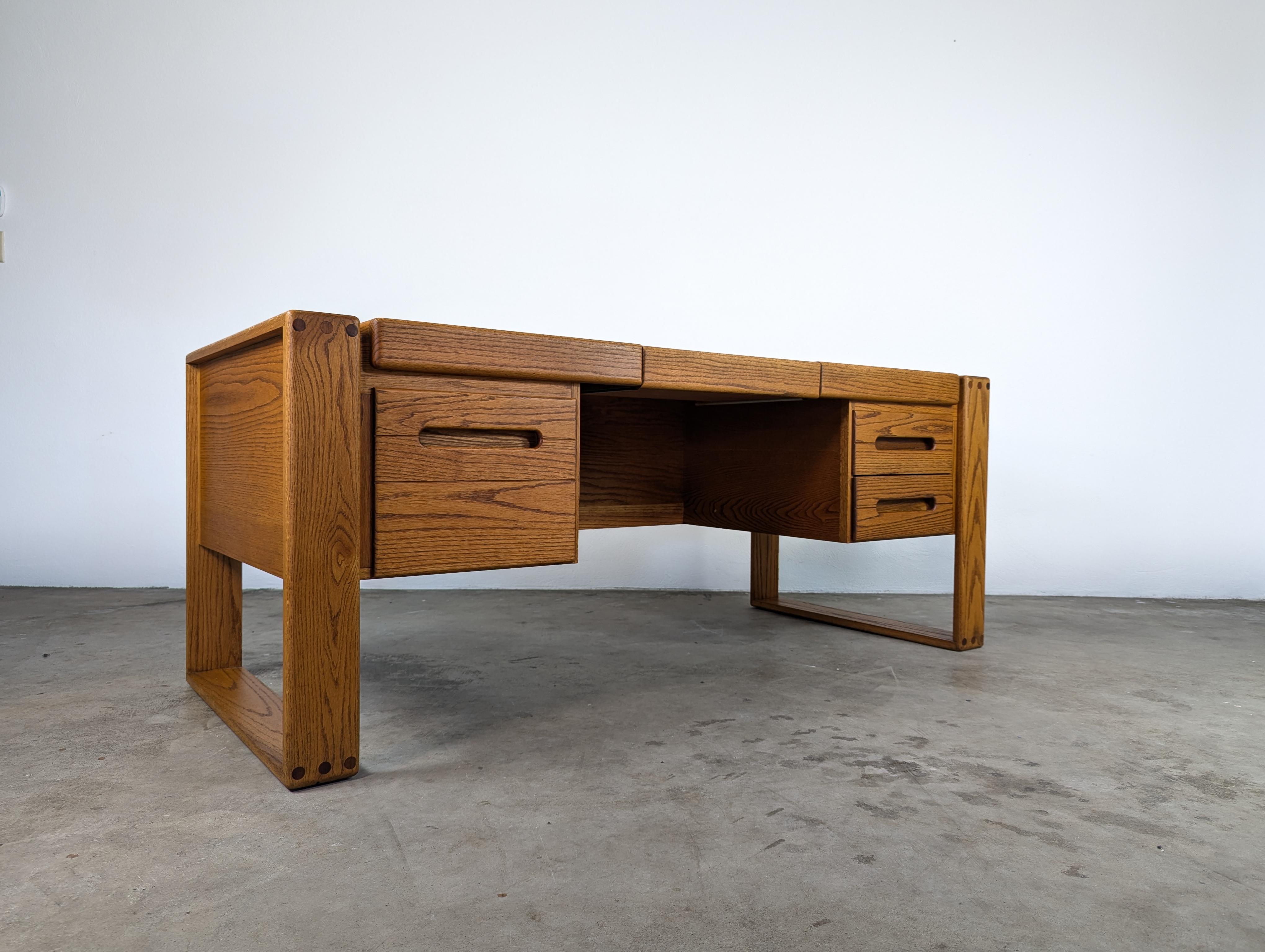 Mid Century Lou Hodges Handcrafted Oak Desk for California Design Group, c1970s 4