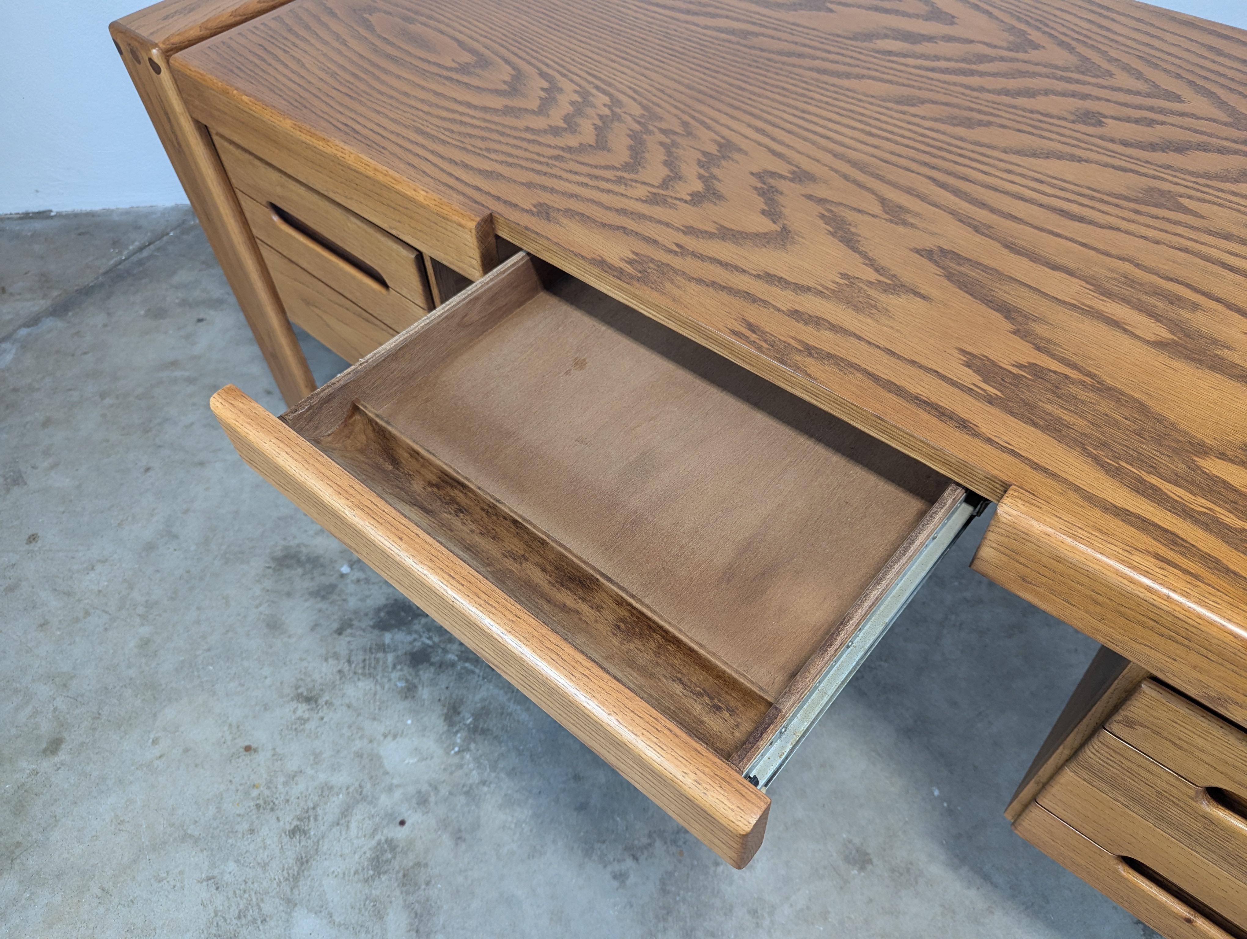 Refinished Lou Hodges Handcrafted Oak Desk for California Design Group, c1970s 4