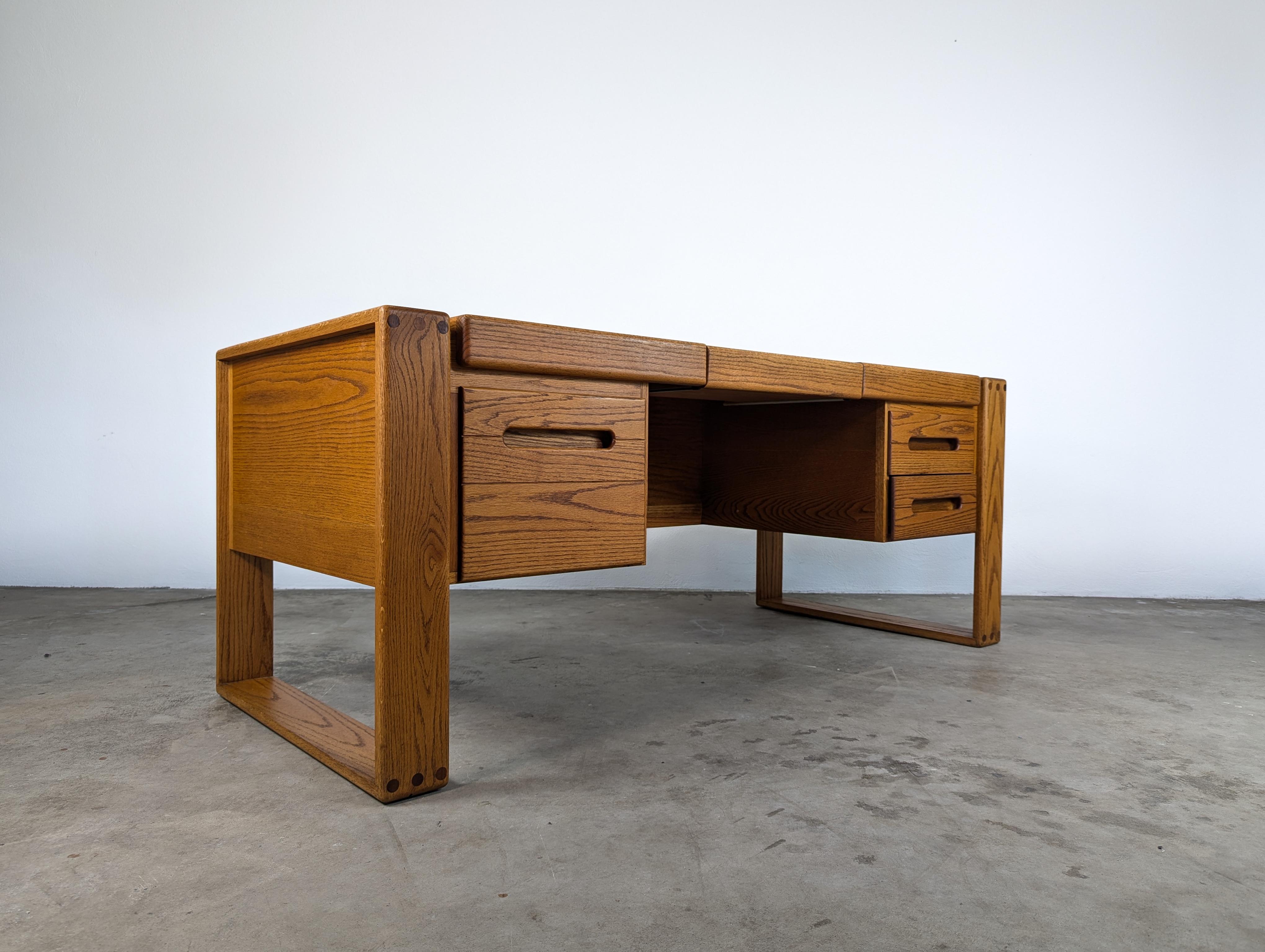 Mid Century Lou Hodges Handcrafted Oak Desk for California Design Group, c1970s 5
