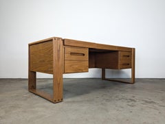Handgefertigter Schreibtisch aus Eichenholz von Lou Hodges für California Design Group, ca. 1970er Jahre