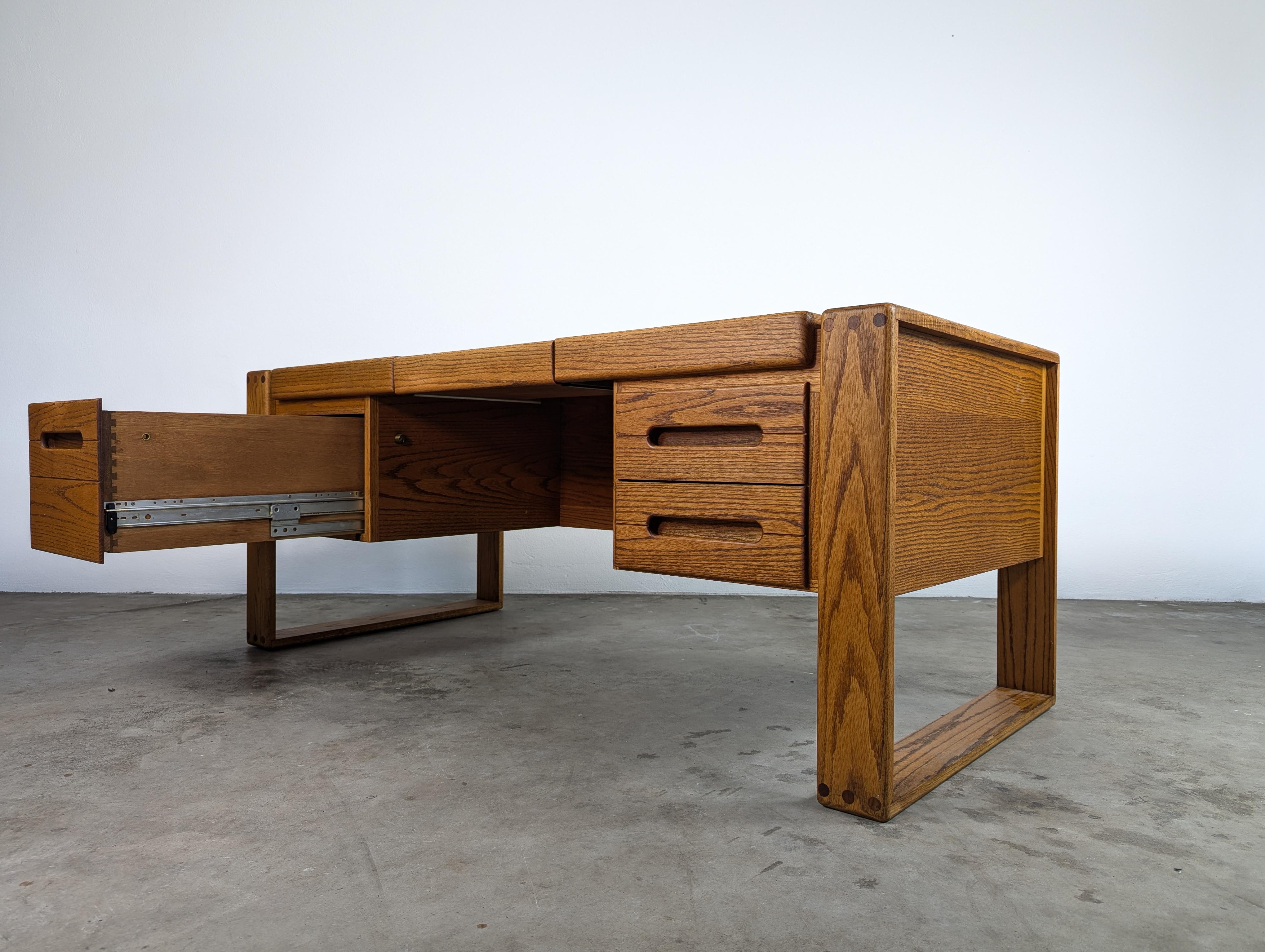 American Mid Century Lou Hodges Handcrafted Oak Desk for California Design Group, c1970s