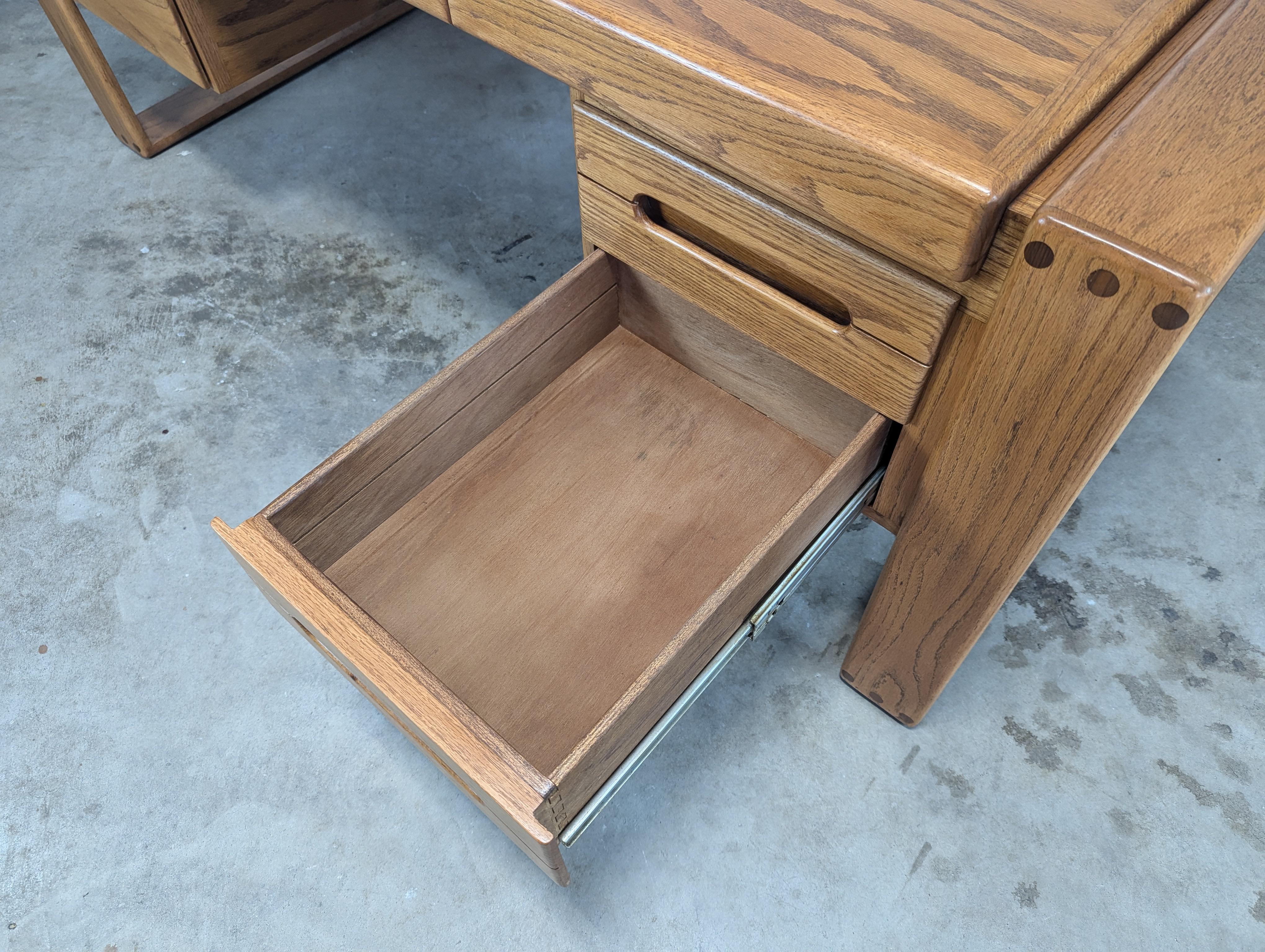 Refinished Lou Hodges Handcrafted Oak Desk for California Design Group, c1970s 2
