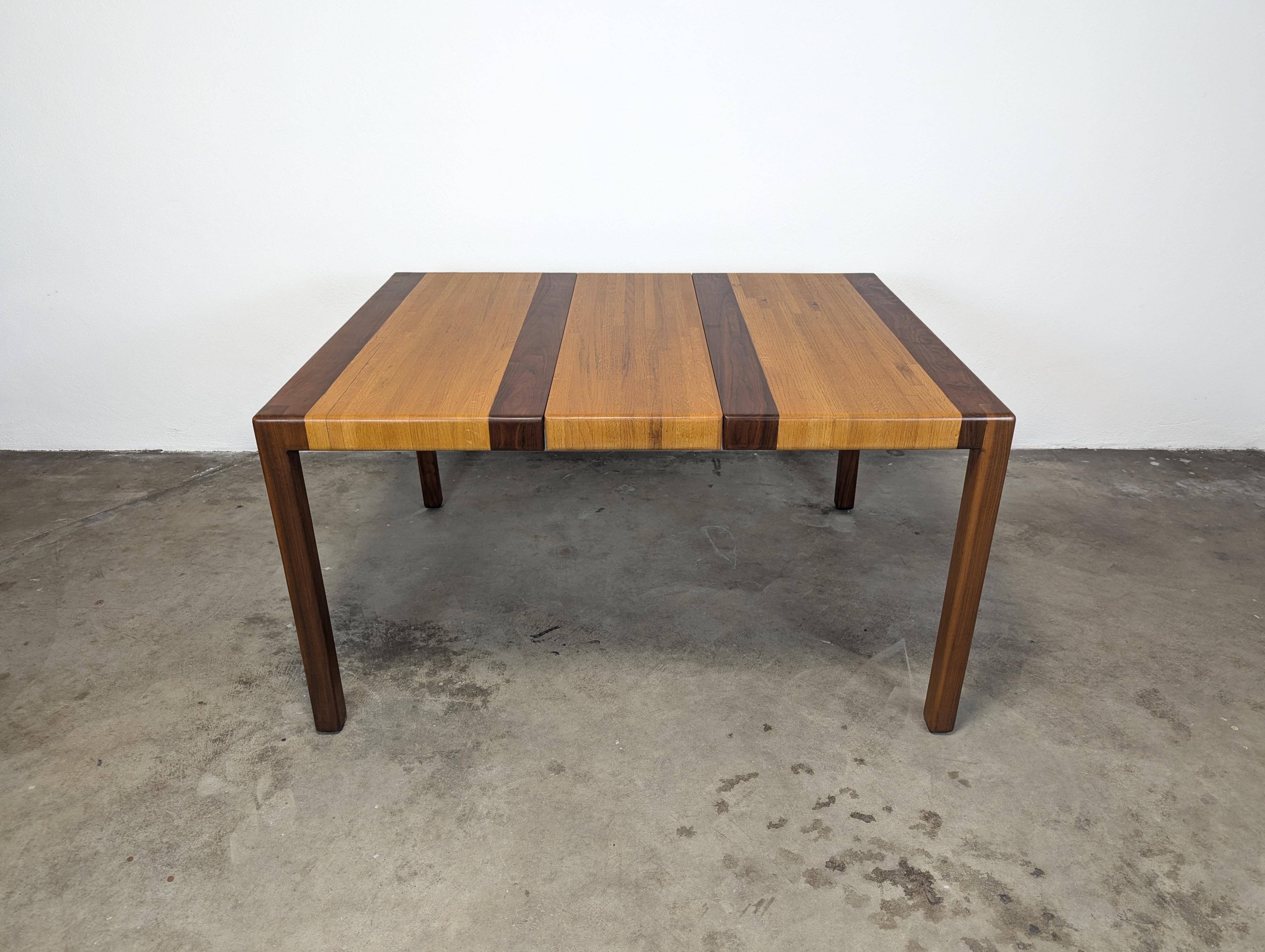 Table de salle à manger Lou Hodges restaurée à la main pour California Design Group en vente 5