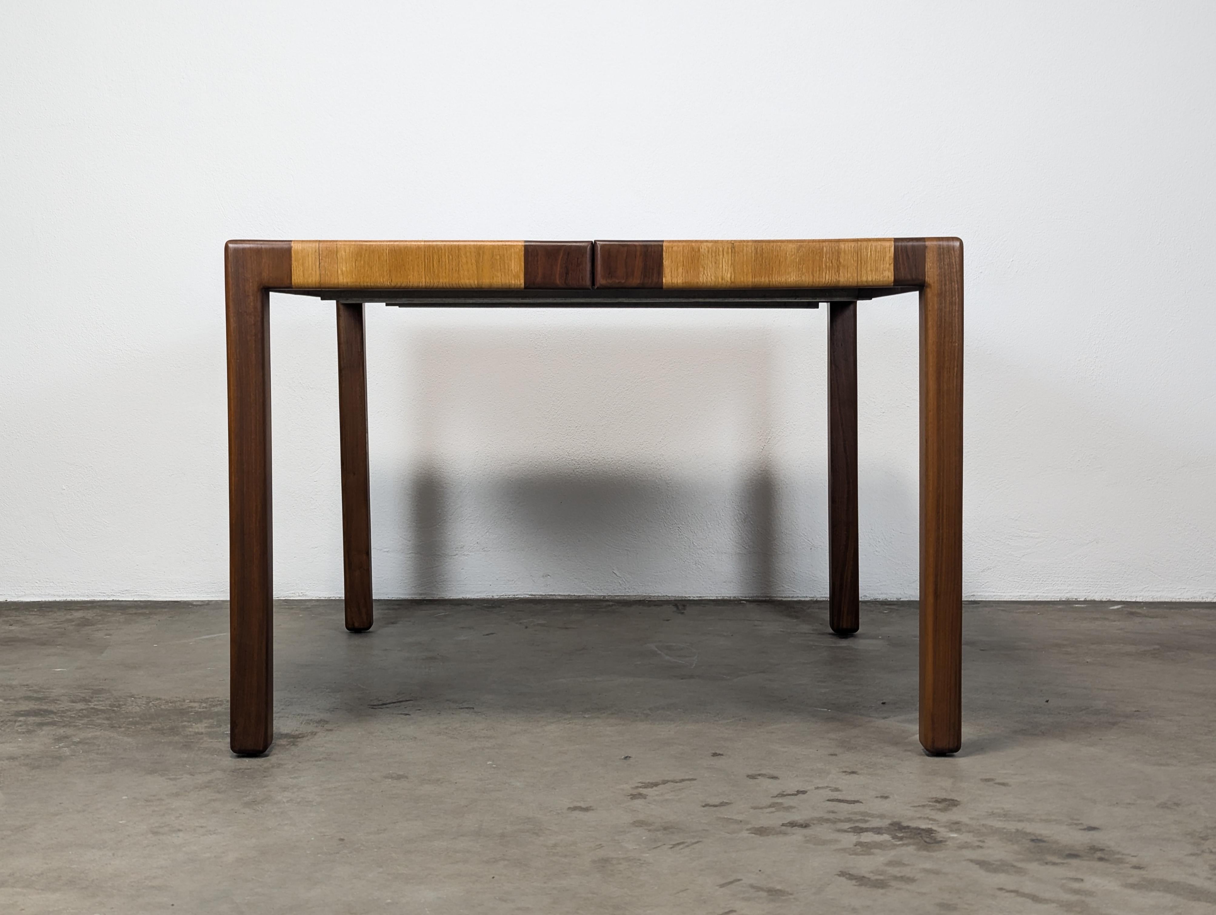 Table de salle à manger Lou Hodges restaurée à la main pour California Design Group en vente 6