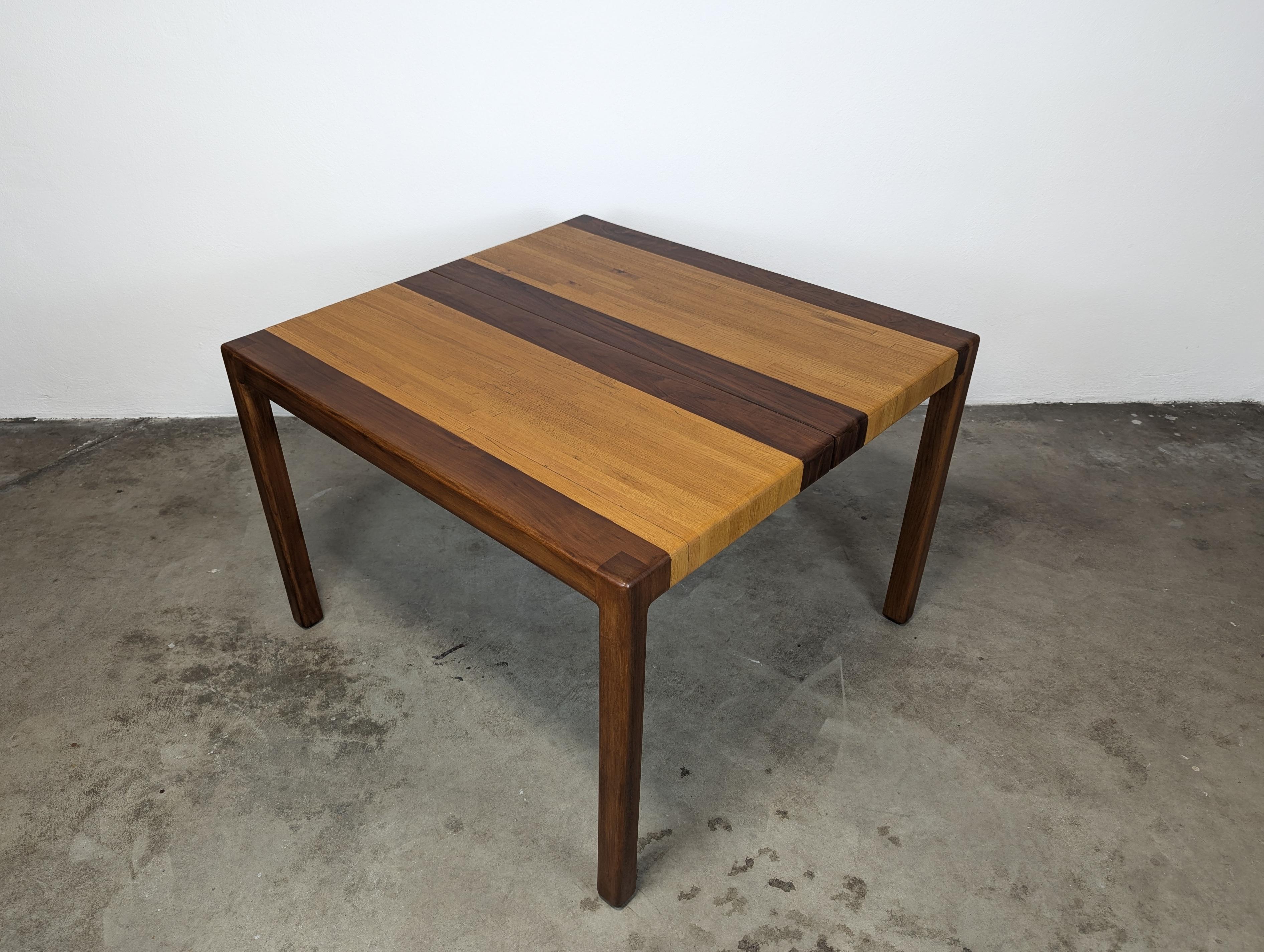 Table de salle à manger Lou Hodges restaurée à la main pour California Design Group en vente 9