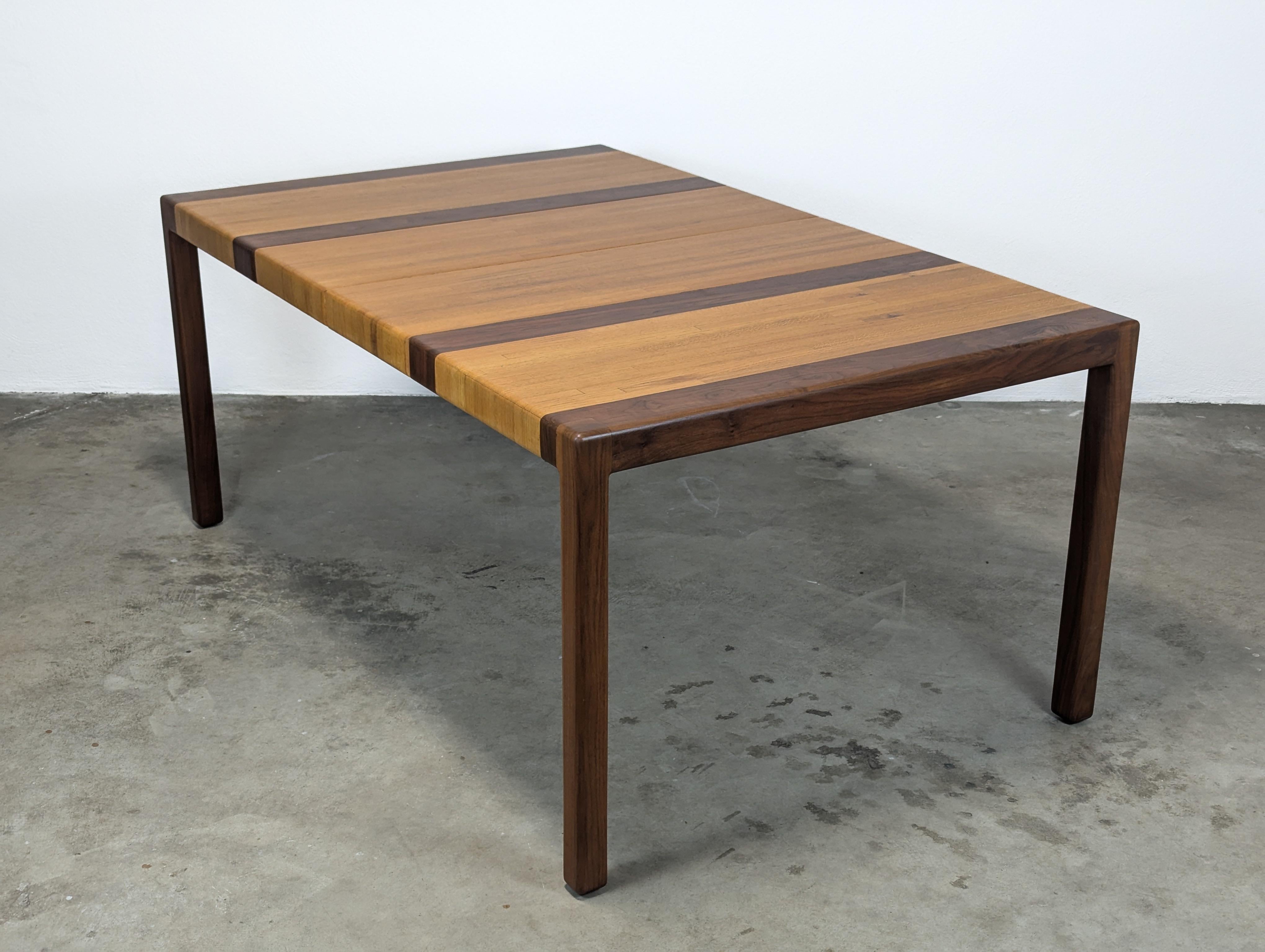 Table de salle à manger Lou Hodges restaurée à la main pour California Design Group en vente 2