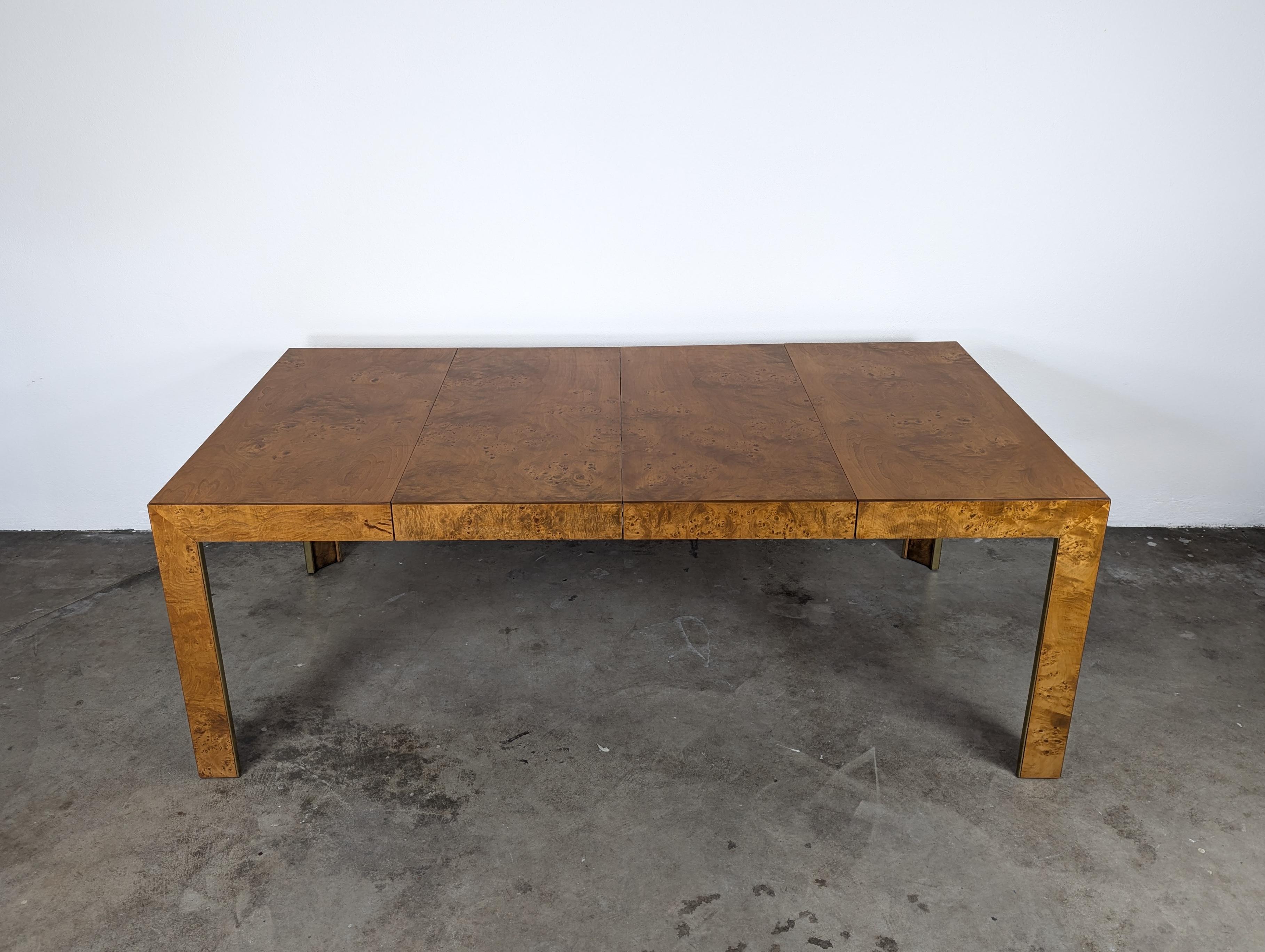 Refinished Mid Century Burlwood Extendable Dining Table by Thomasville, c1970s In Excellent Condition In Chino Hills, CA