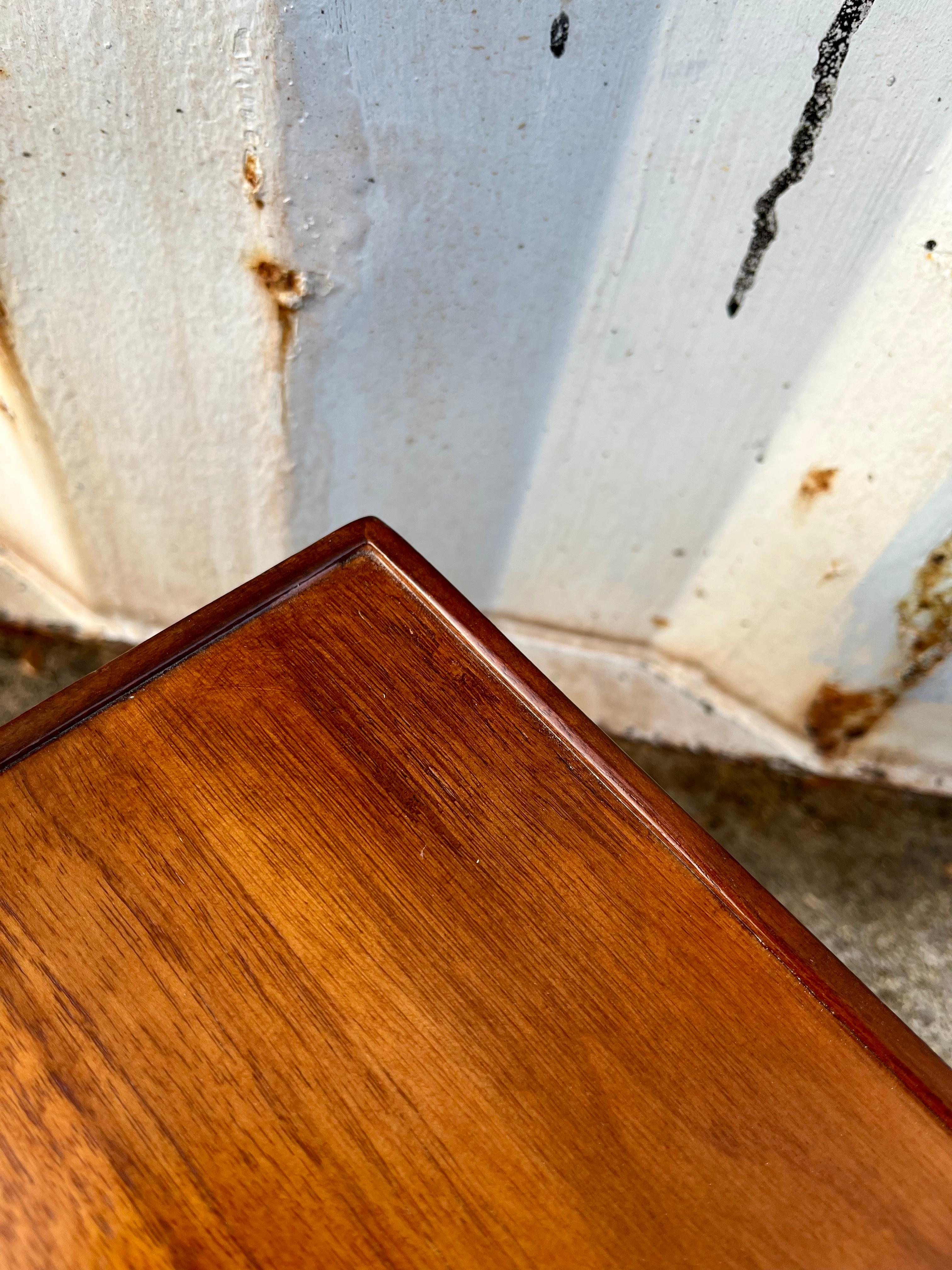 Table basse moderne du milieu du siècle dernier, restaurée par Otmar de Cincinnati C 1960s en vente 6