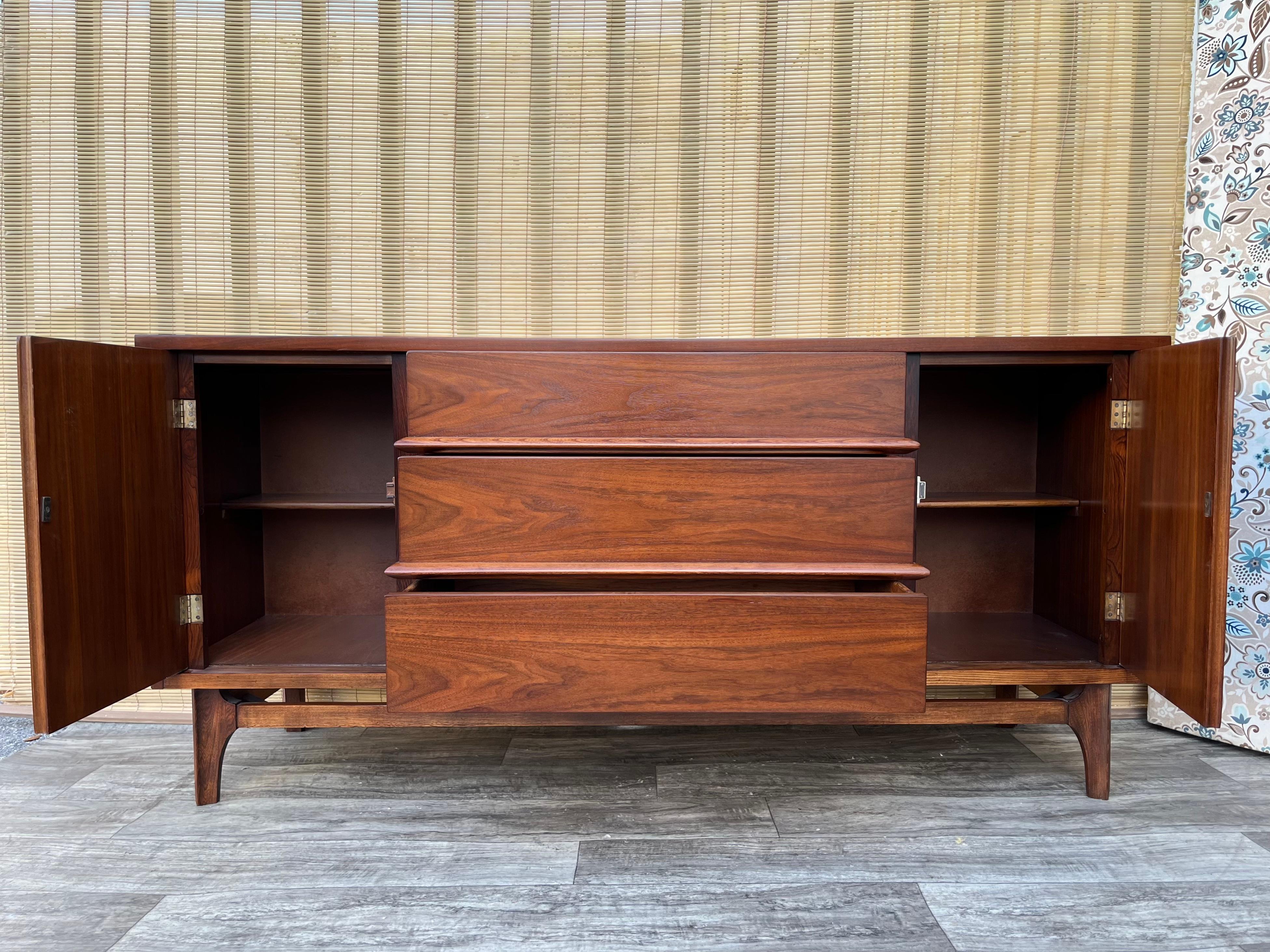 Refinished Mid Century Modern Credenza by Kent Coffey Predicta Line. C 1960s For Sale 2