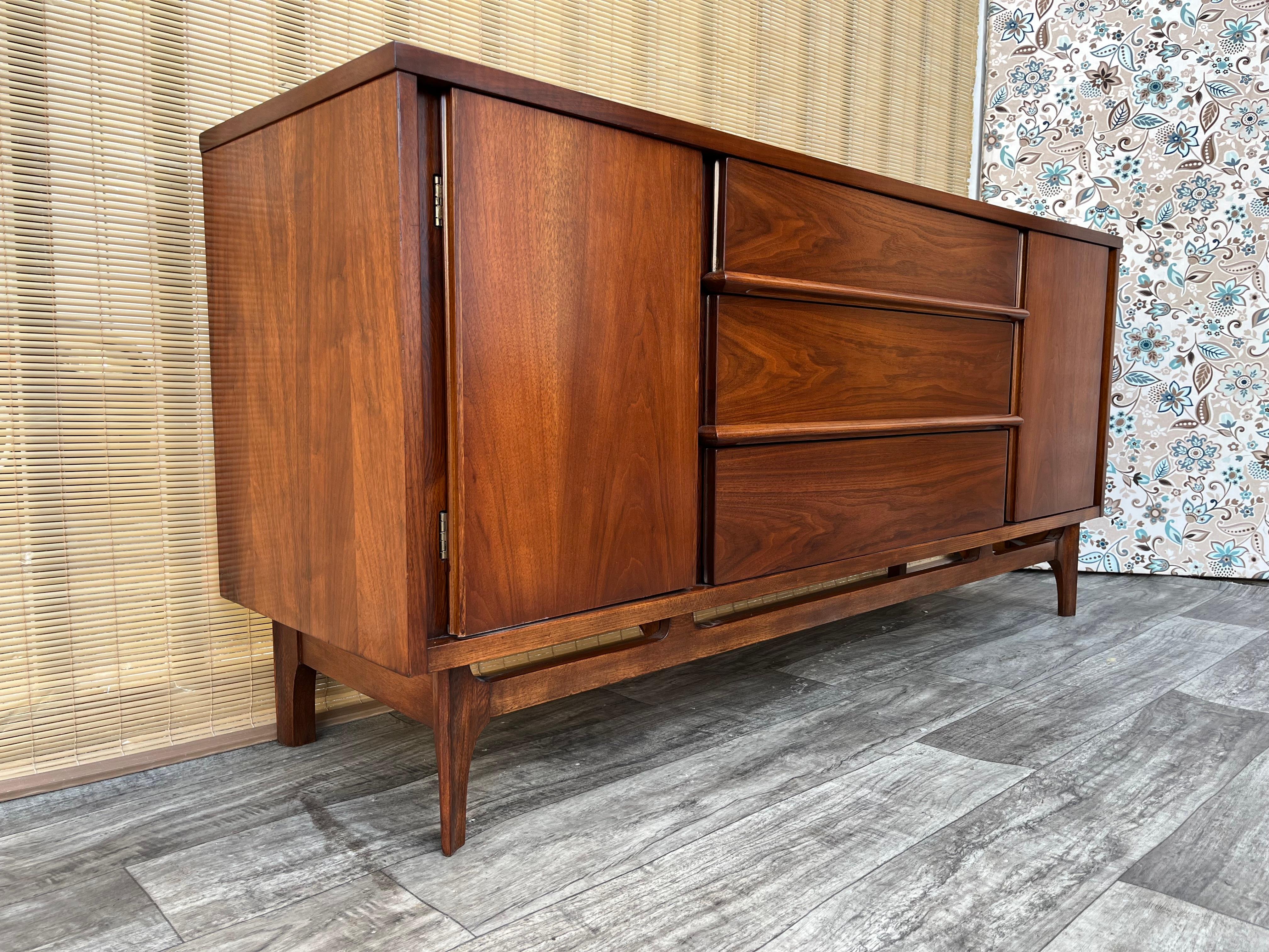 Veneer Refinished Mid Century Modern Credenza by Kent Coffey Predicta Line. C 1960s For Sale