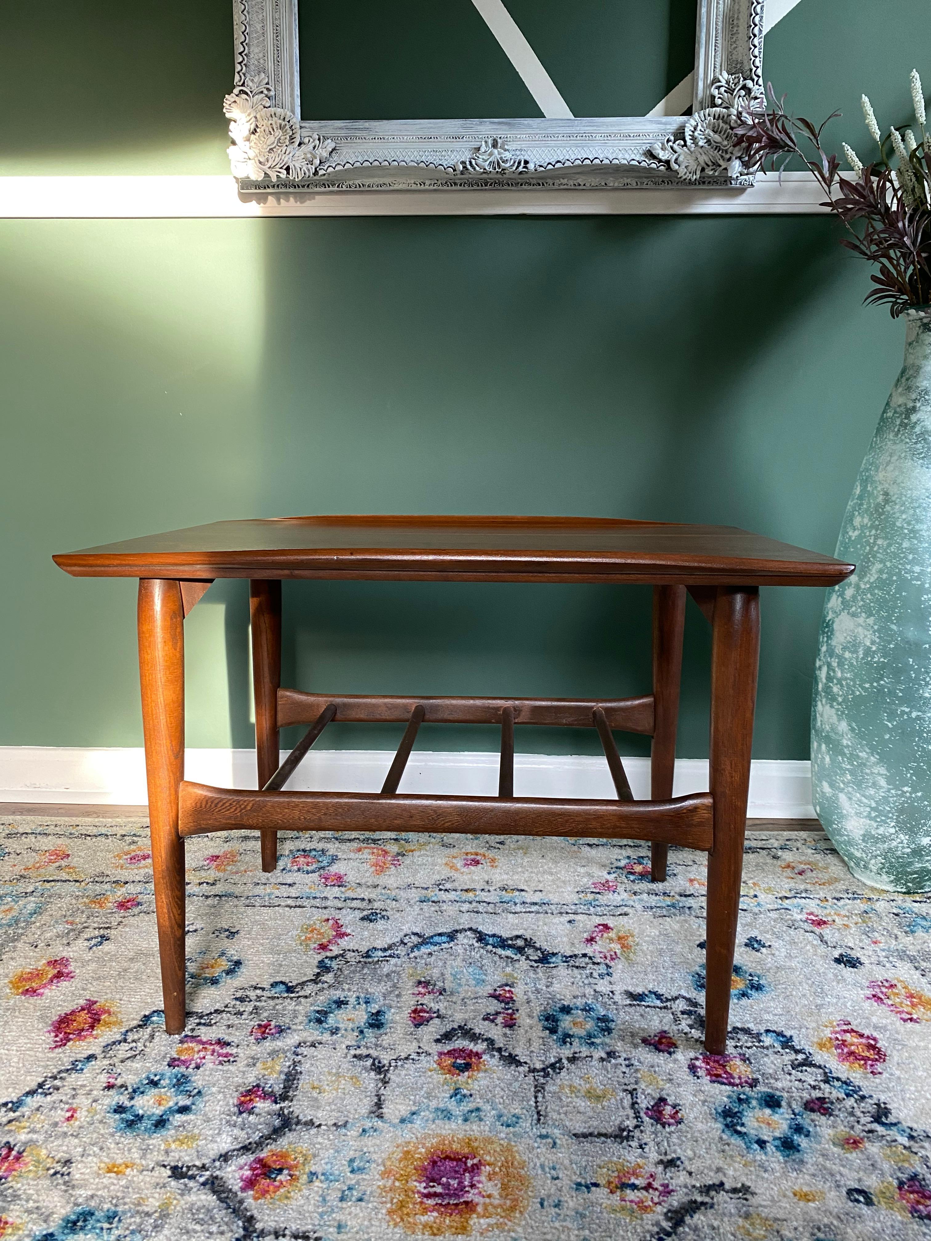 Refinished Mid-Century Modern Danish End Table with Lip by Bassett For Sale 7