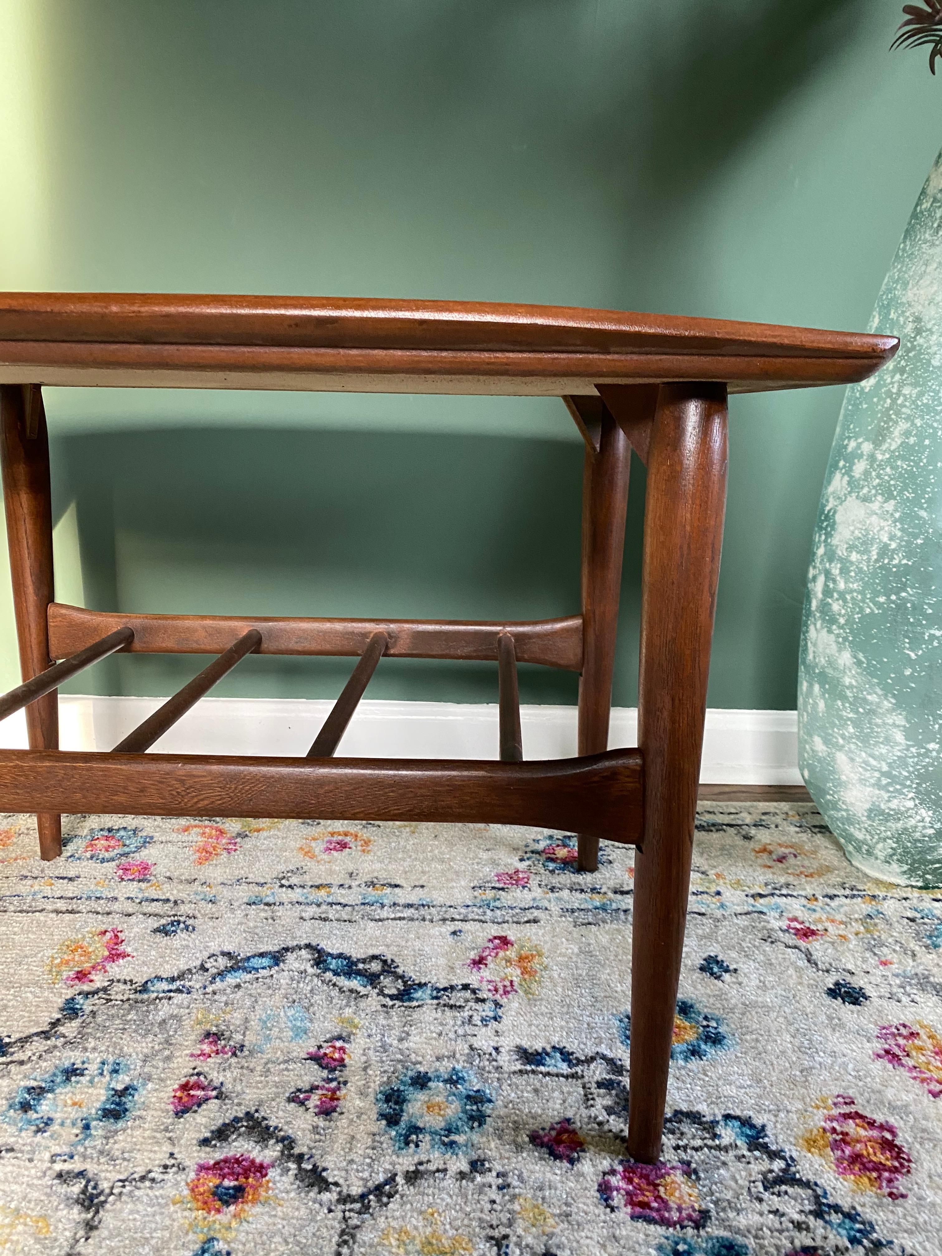 Late 20th Century Refinished Mid-Century Modern Danish End Table with Lip by Bassett For Sale