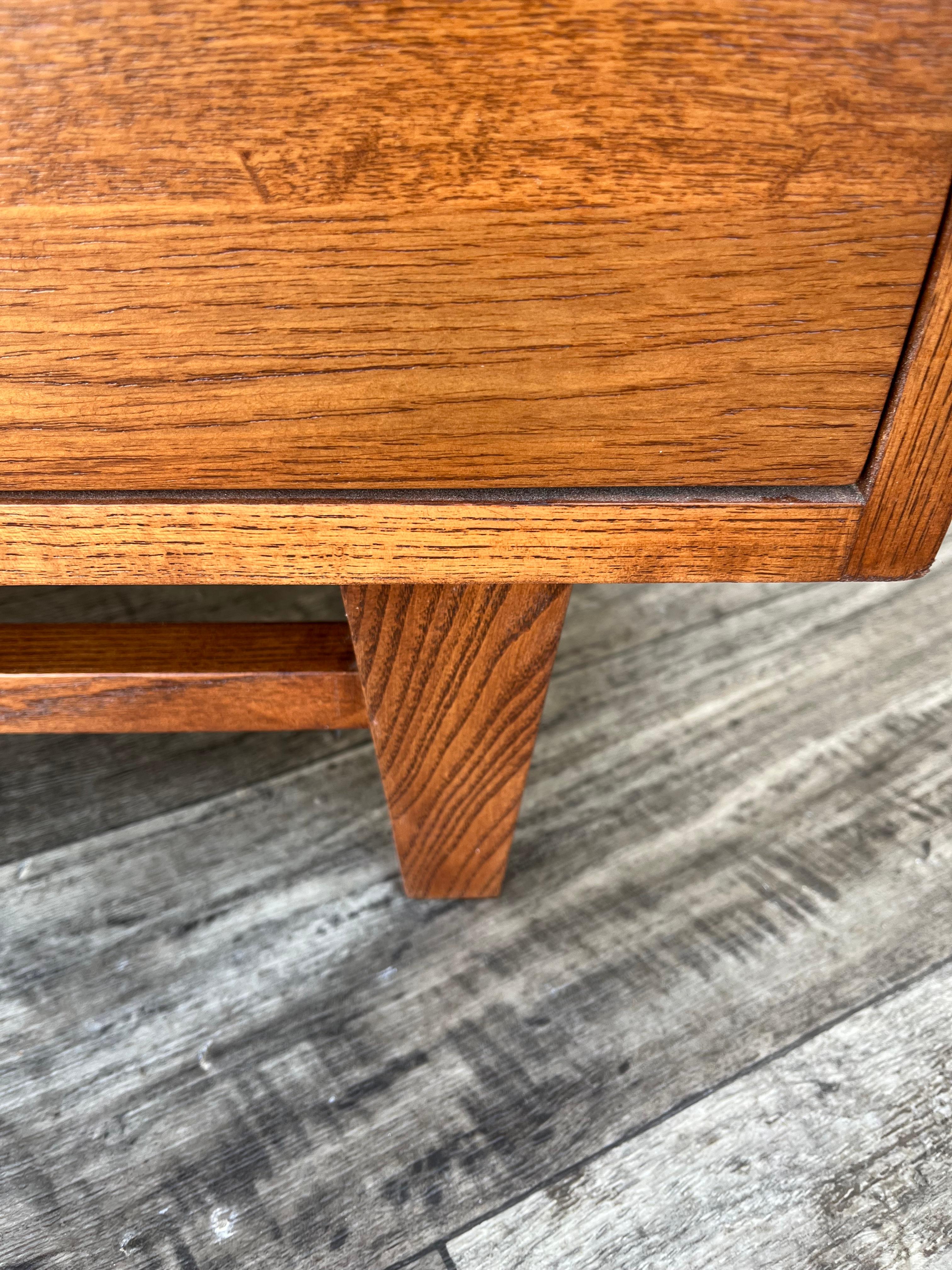 Comò Highboy di Royal Palm Furniture, rifinito in stile Mid-Century Modern. A.I.C. in vendita 9