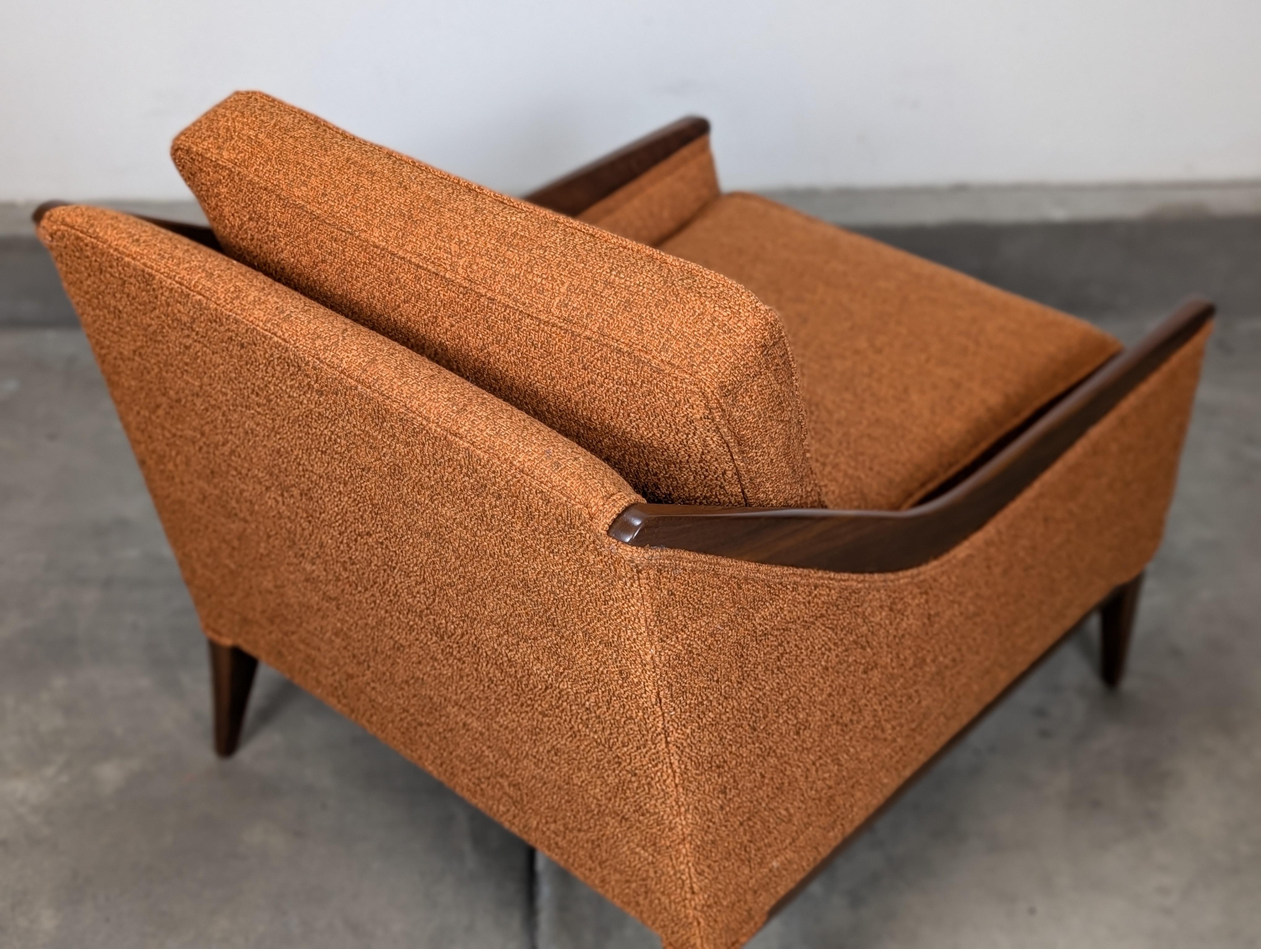Refinished Mid Century Modern Orange Lounge Arm Chair With Walnut Trim, c1960s For Sale 5