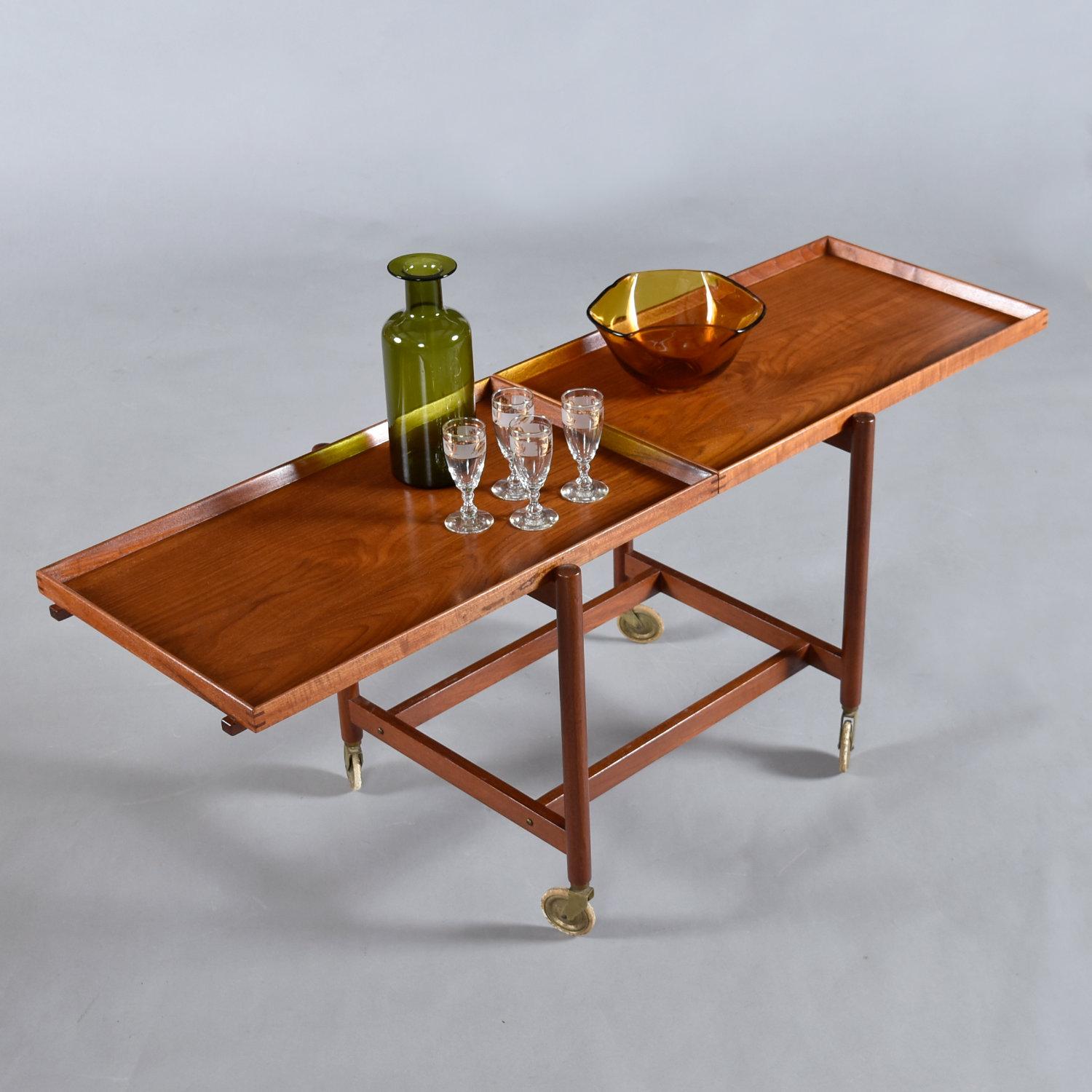 Refinshed Poul Hundevad for Vamdrup Danish Expanding Teak Bar Cart For Sale 2