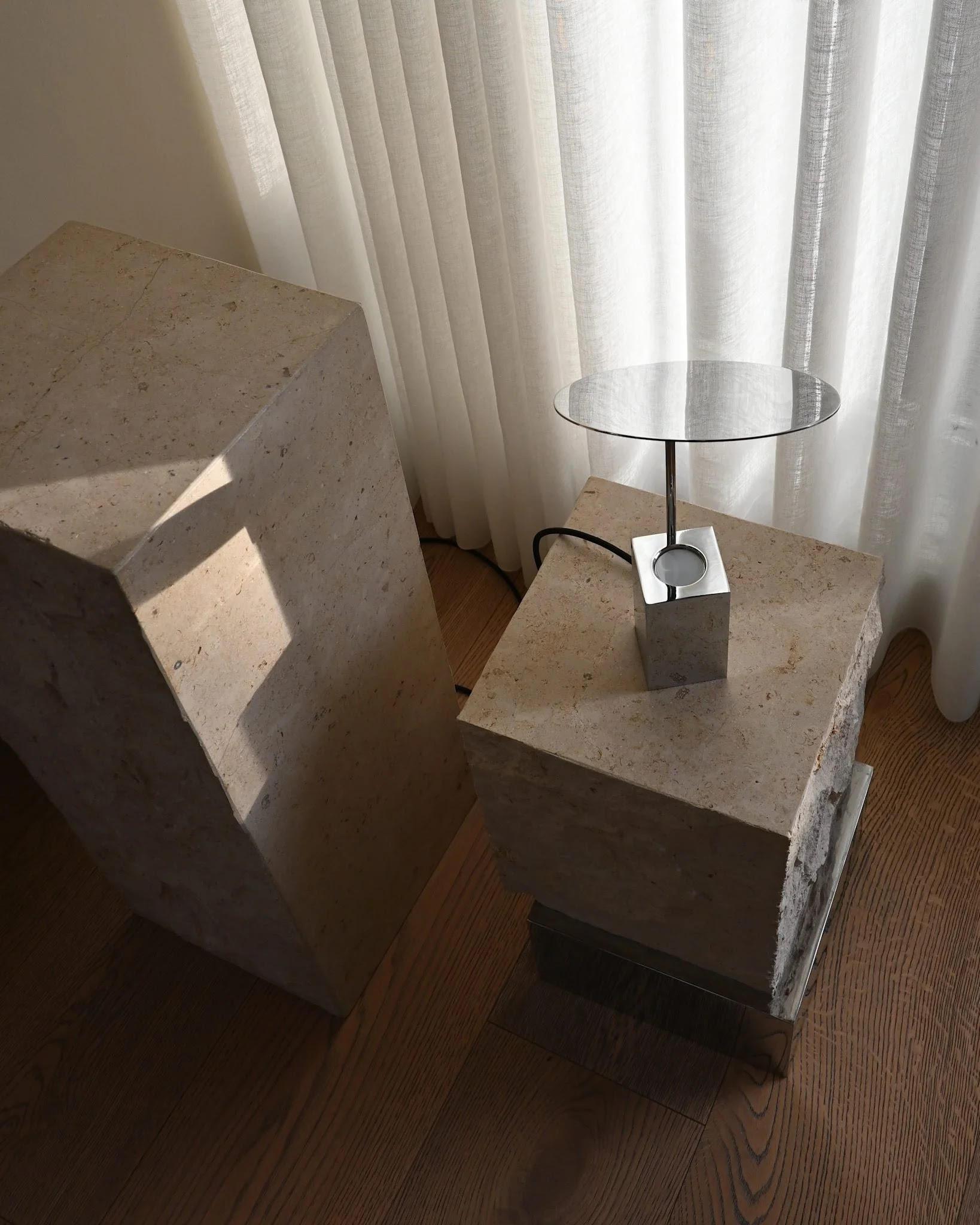 Reflect Table Lamp in Contemporary Chrome-Plated Metal. For Sale 5