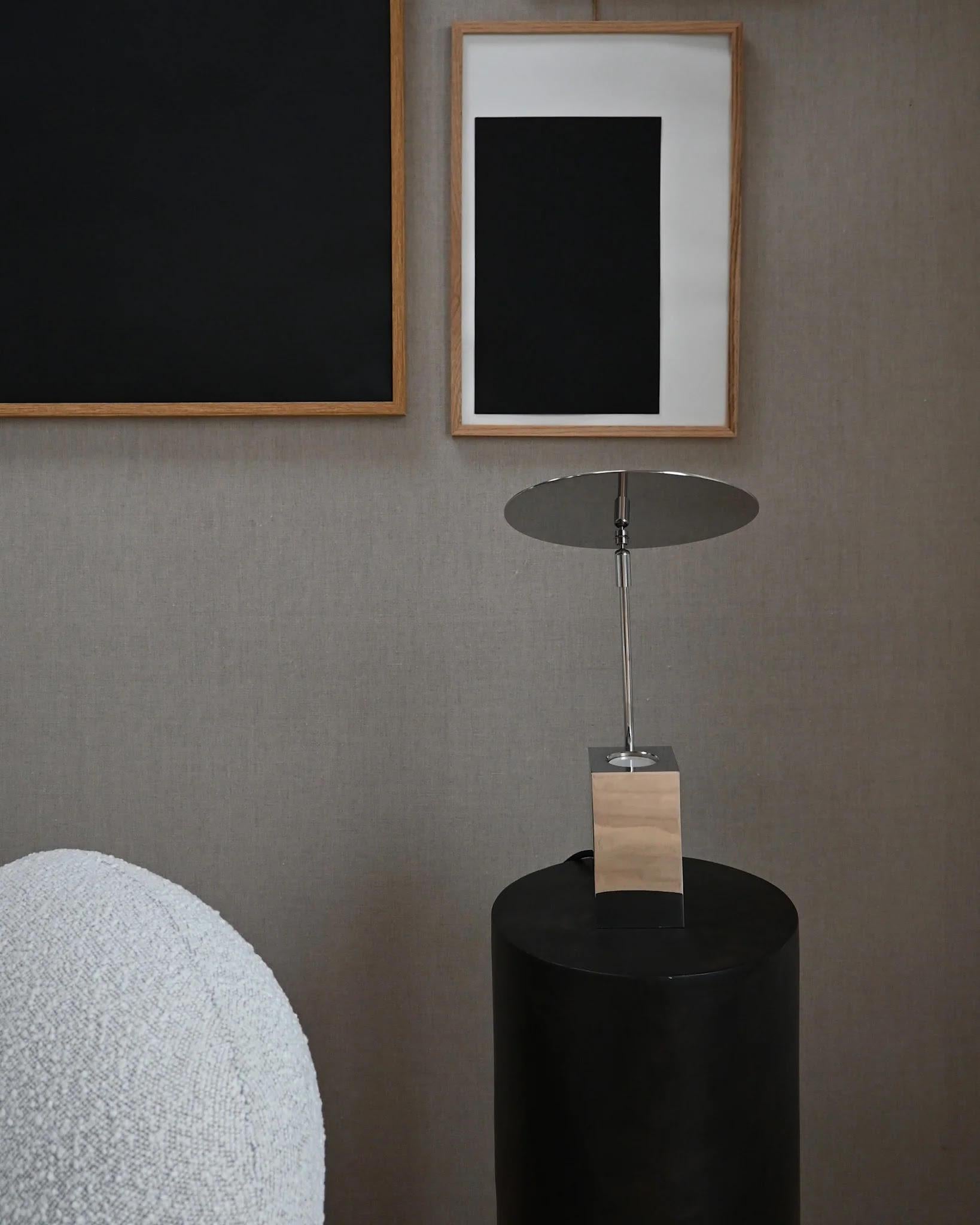 Reflect Table Lamp in Contemporary Chrome-Plated Metal. For Sale 6