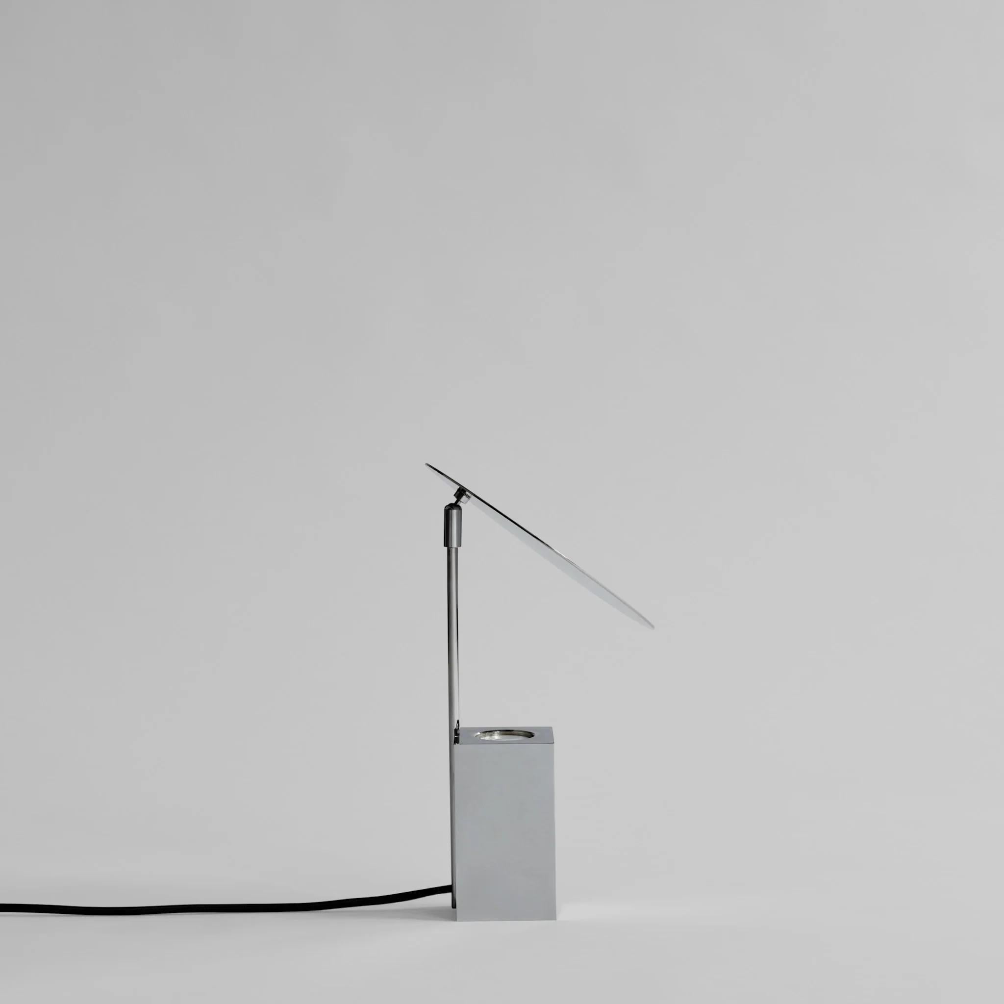 Modern Reflect Table Lamp in Contemporary Chrome-Plated Metal. For Sale