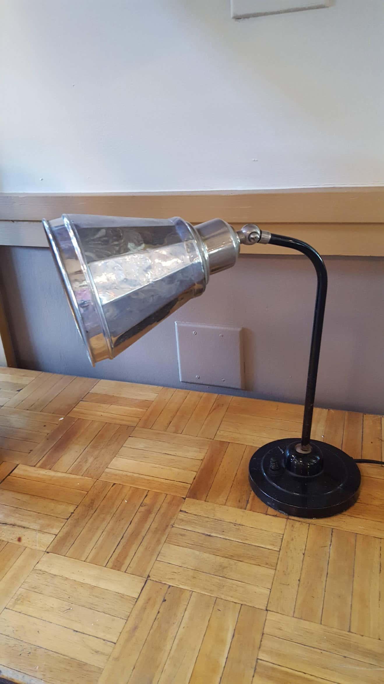 Reflective French Art Deco Style Gooseneck Table Lamp, circa 1930 In Excellent Condition In Houston, TX