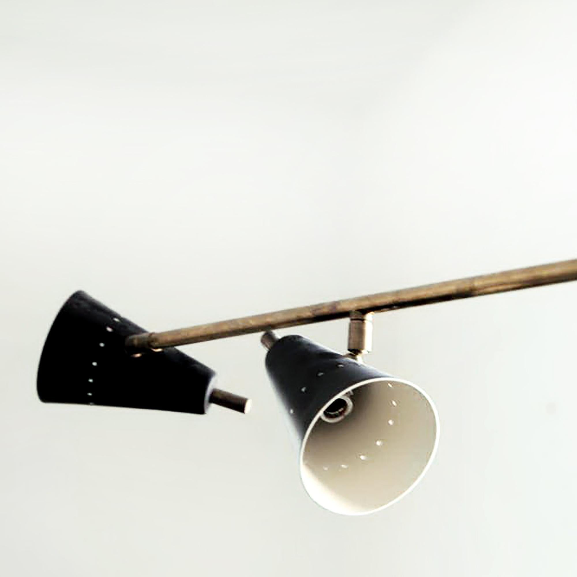 Counterbalancer Reflektor-Kronleuchter mit vier schwenkbaren Schirmen im Angebot 2