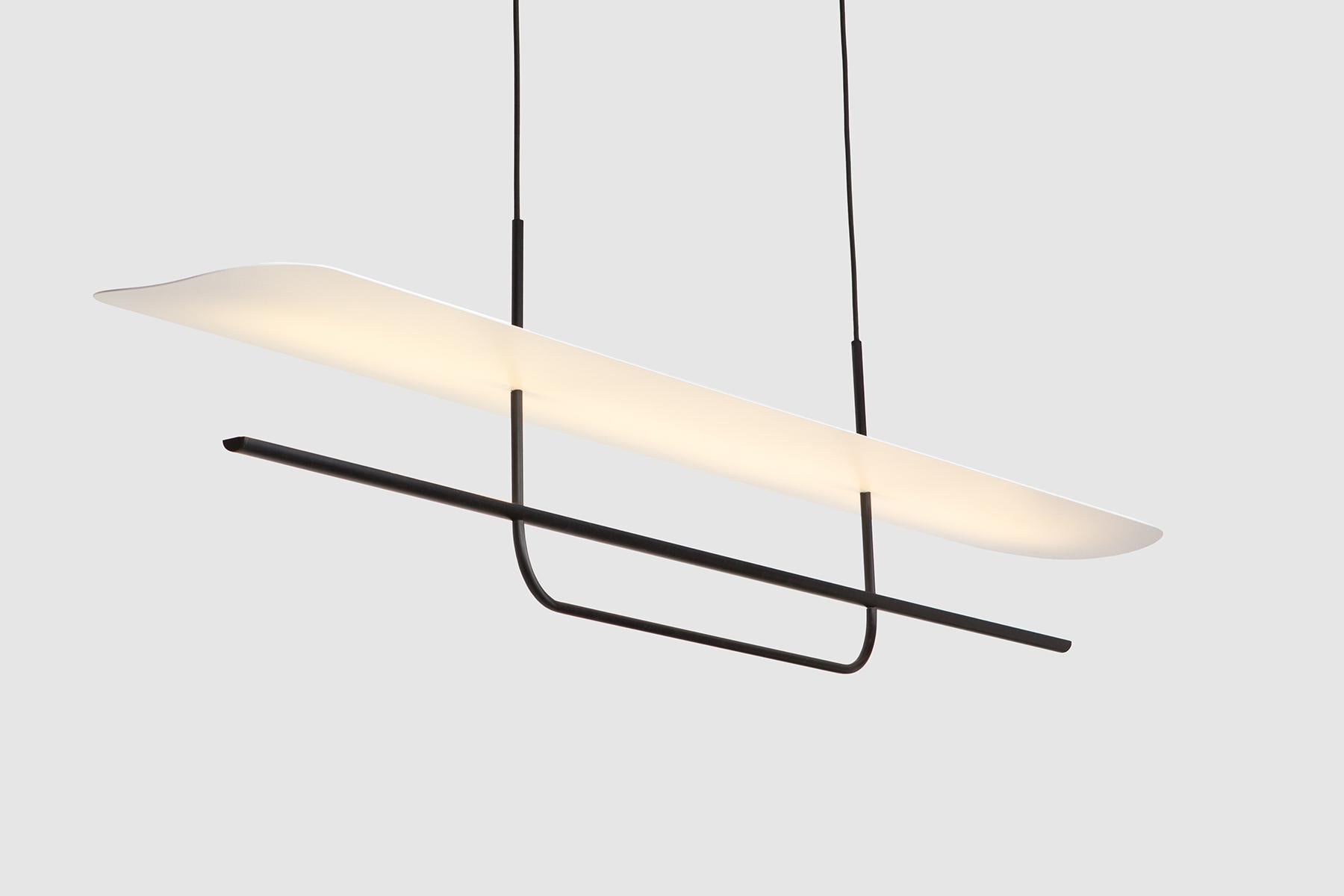 Reflector Linear LED Patina Bronze Suspension Light, Patina Bronze / White Shade en vente 3