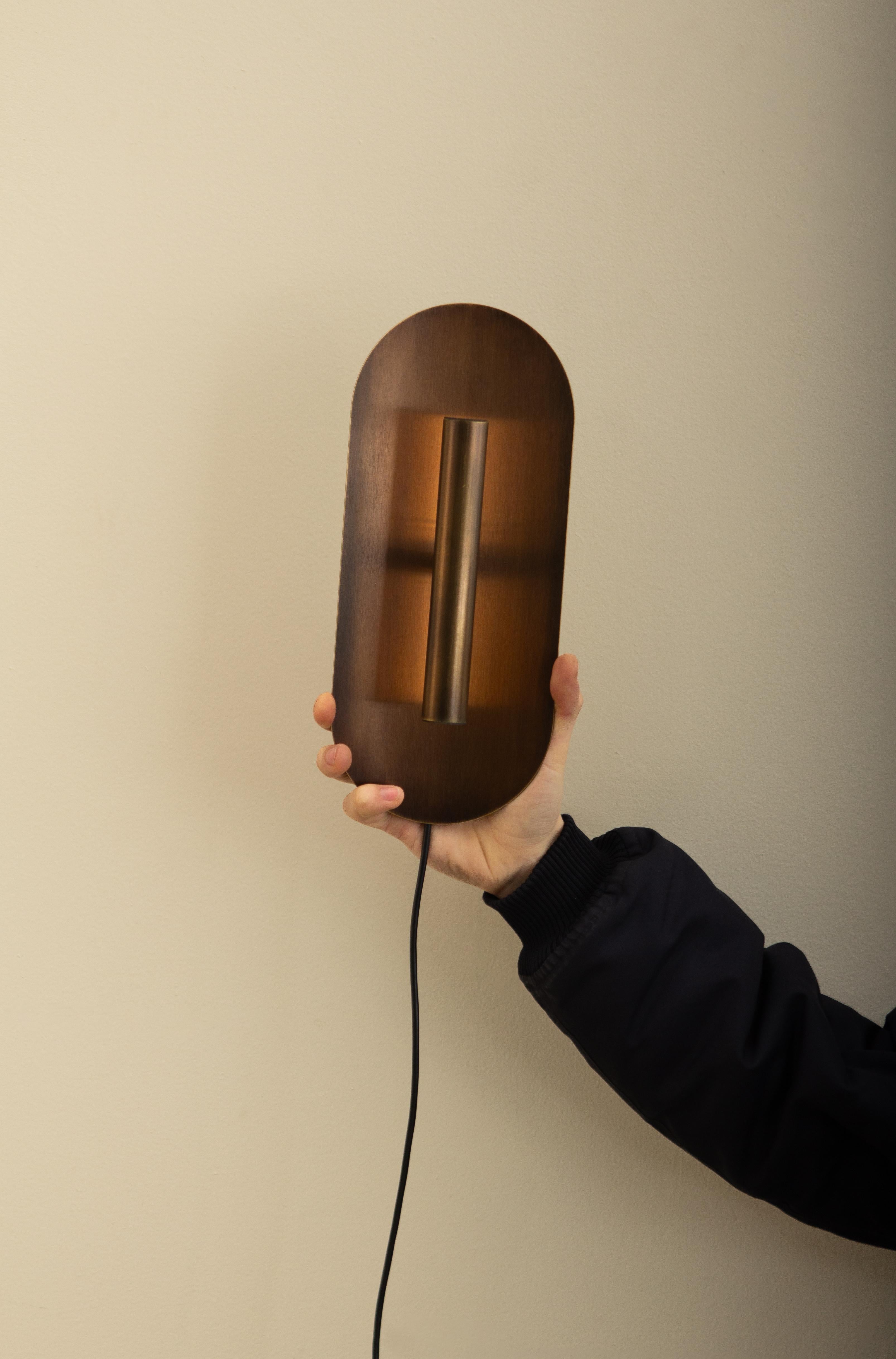 Reflektor Wandleuchte 300, LED Lights, Alle Patina Bronze (Handgefertigt) im Angebot